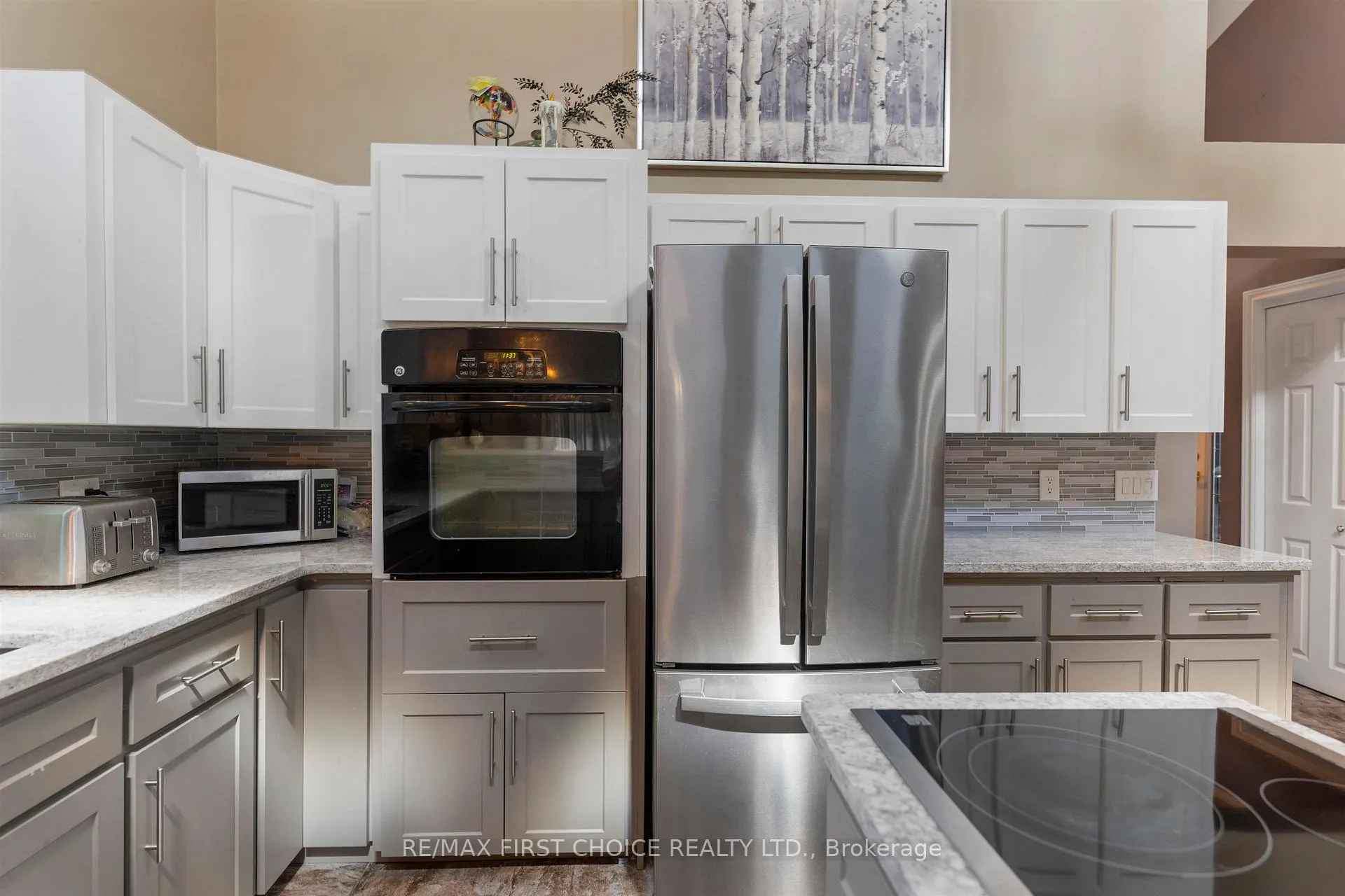 Photo 11 of 2100 Whitegates Drive, Thunder Bay, Rosslyn Road — HOMEH