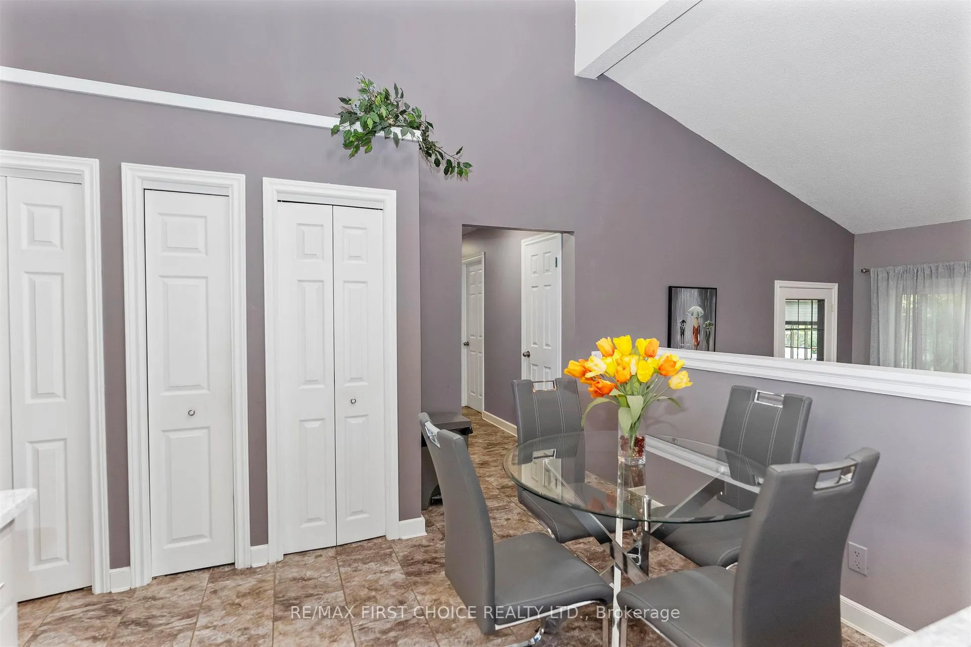 Photo 12 of 2100 Whitegates Drive, Thunder Bay, Rosslyn Road — HOMEH