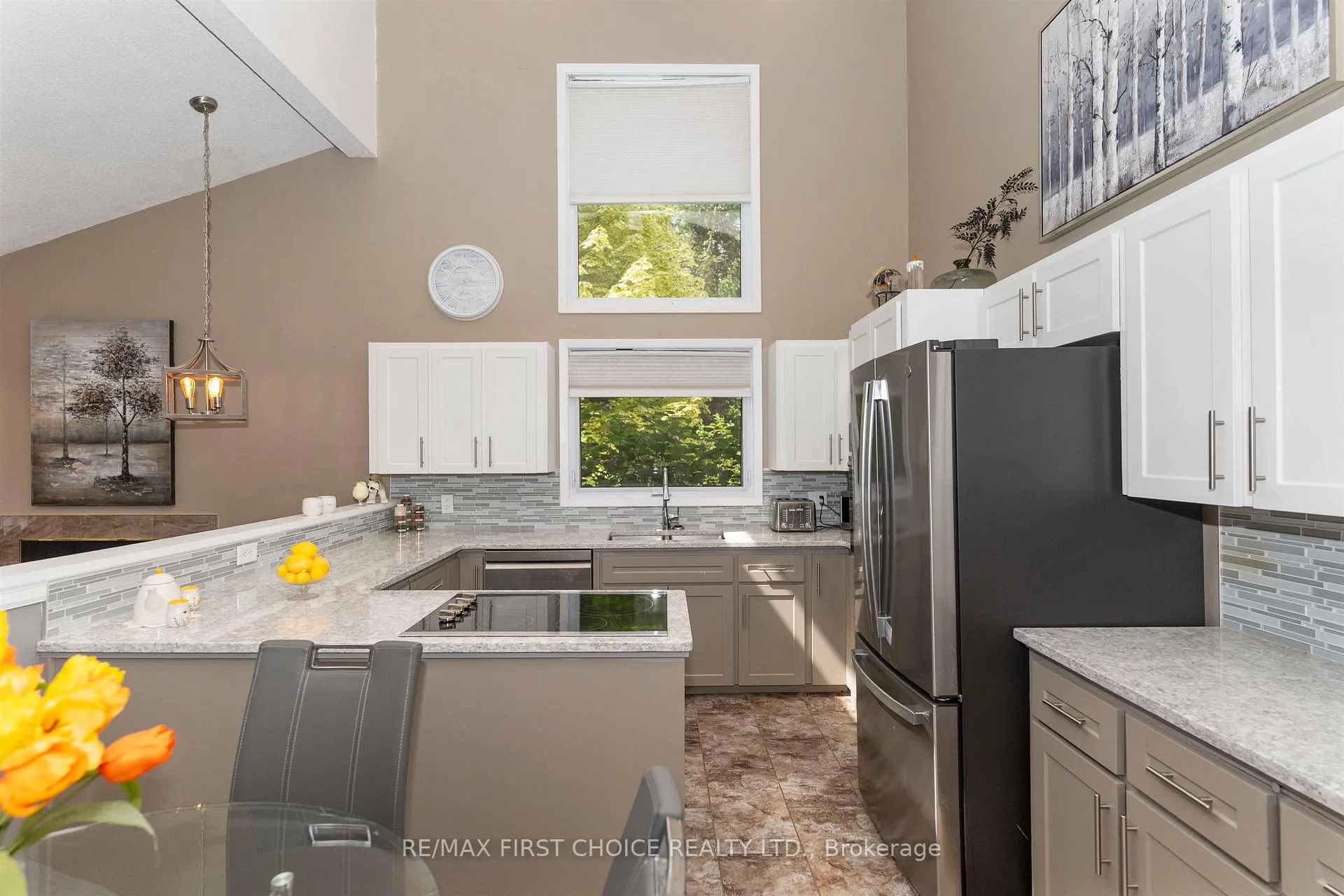 Photo 15 of 2100 Whitegates Drive, Thunder Bay, Rosslyn Road — HOMEH