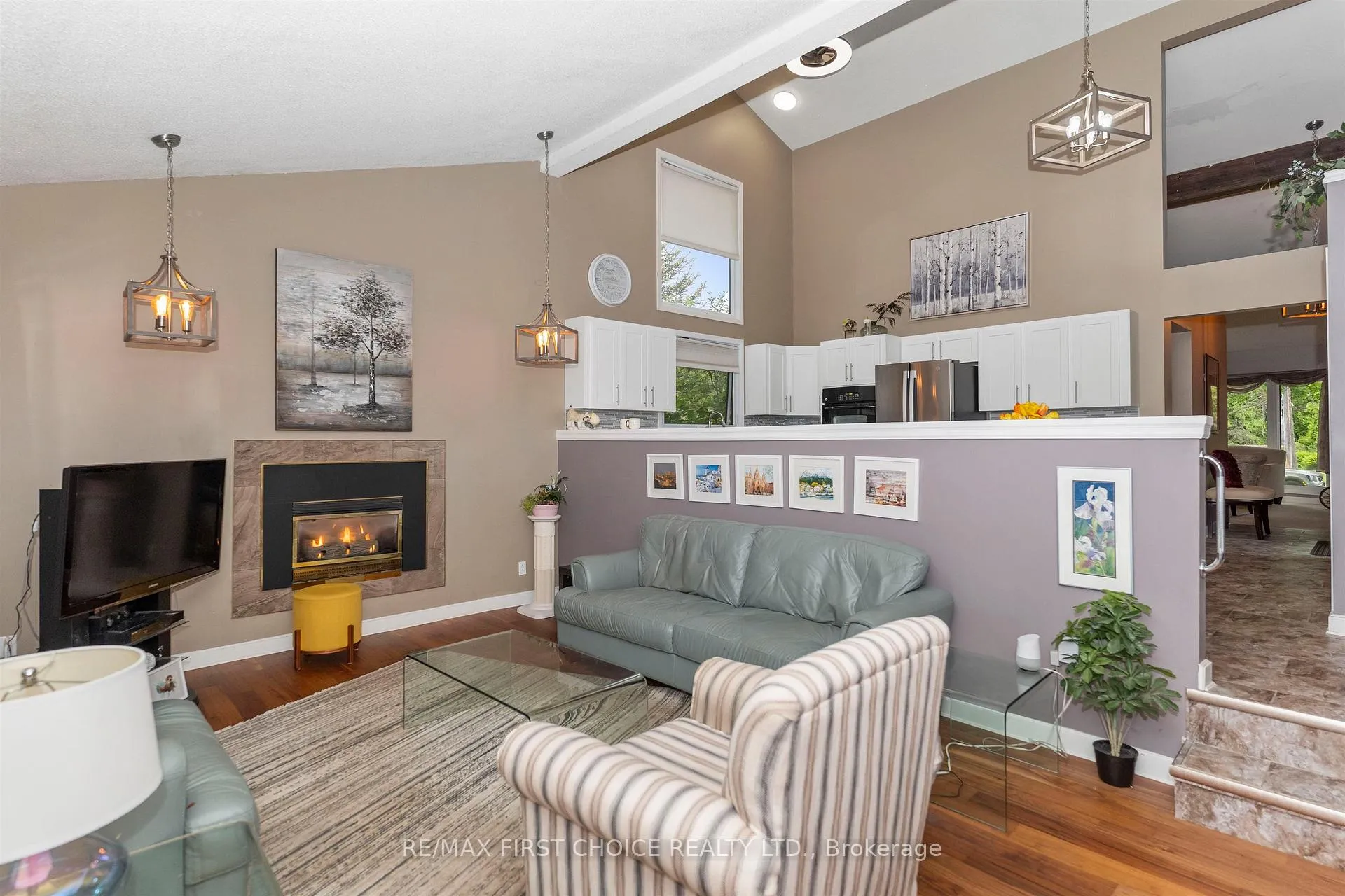 Photo 18 of 2100 Whitegates Drive, Thunder Bay, Rosslyn Road — HOMEH