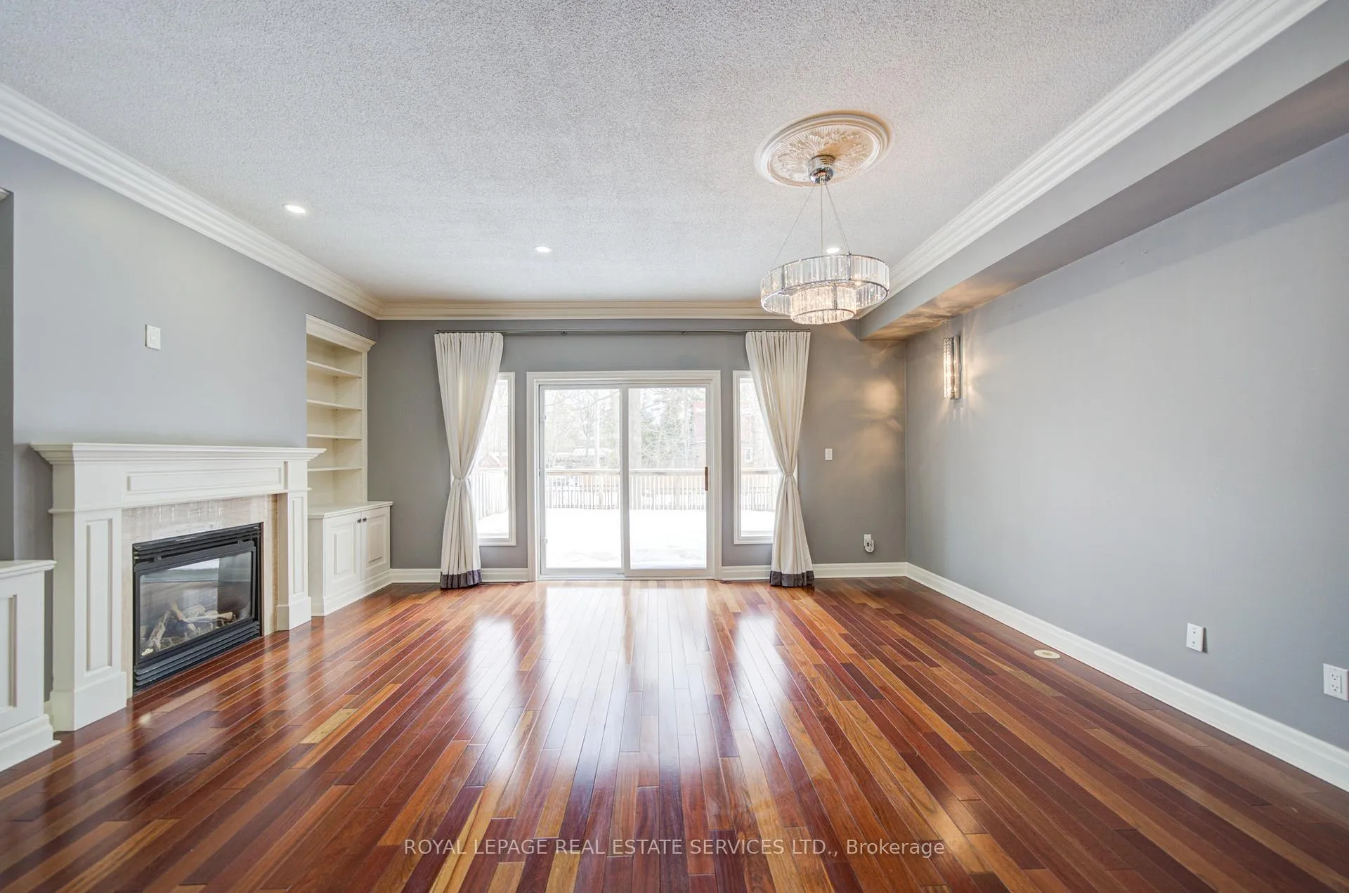 Photo 12 of 115 St. Lawrence Drive, Mississauga, Port Credit — HOMEH