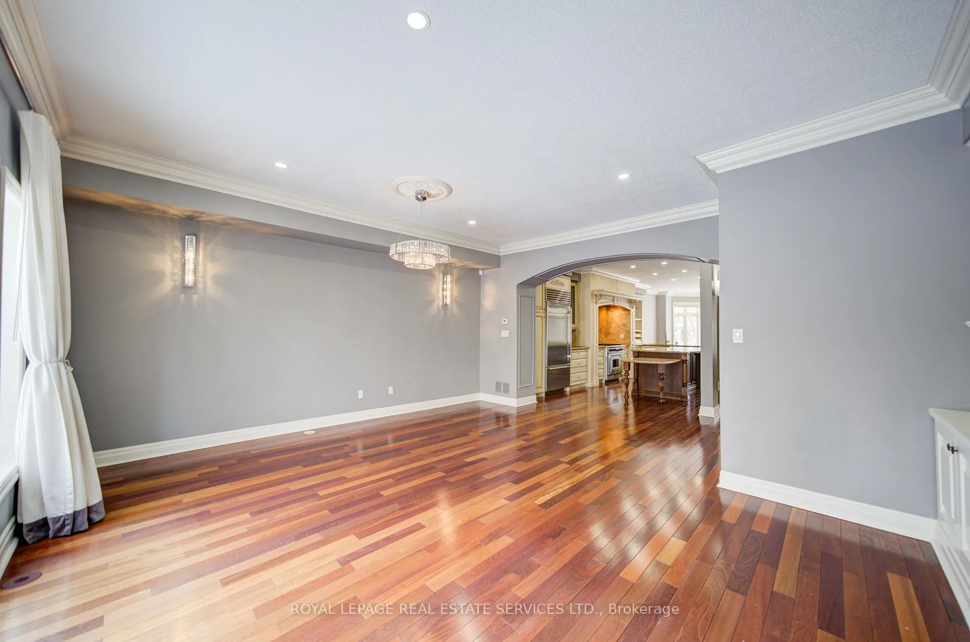Photo 17 of 115 St. Lawrence Drive, Mississauga, Port Credit — HOMEH
