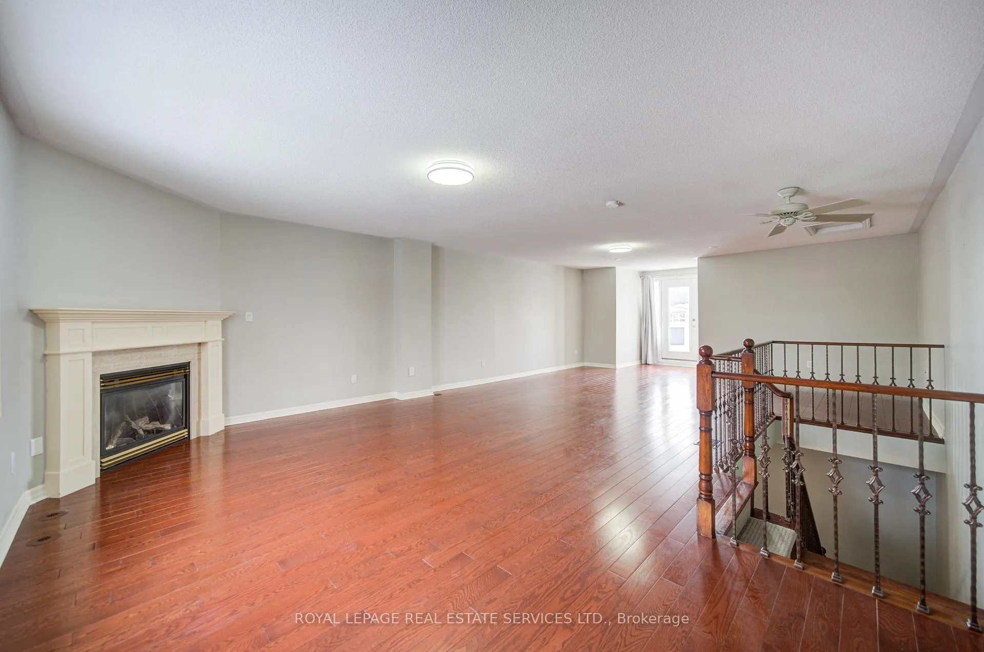 Photo 35 of 115 St. Lawrence Drive, Mississauga, Port Credit — HOMEH