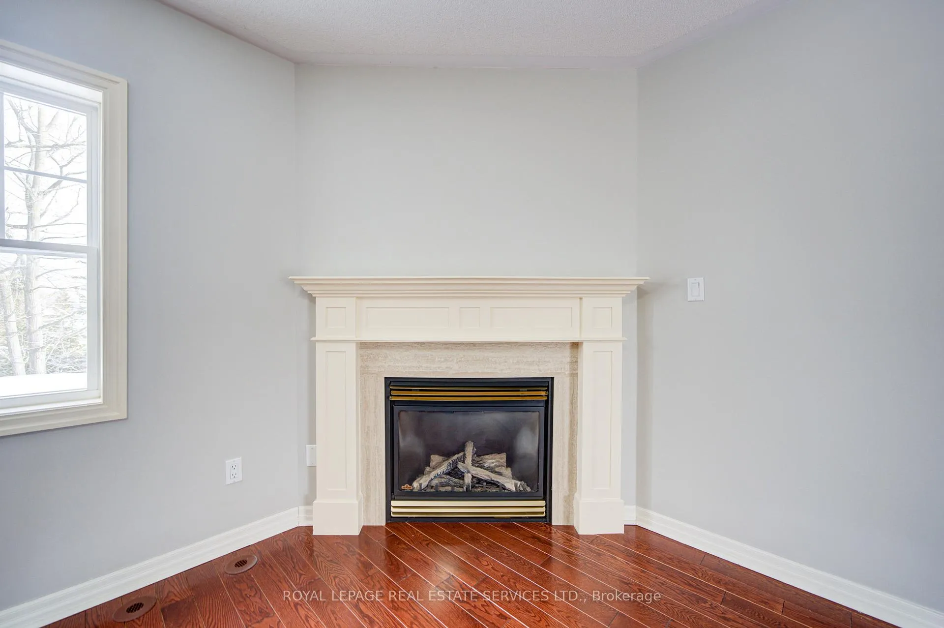 Photo 36 of 115 St. Lawrence Drive, Mississauga, Port Credit — HOMEH