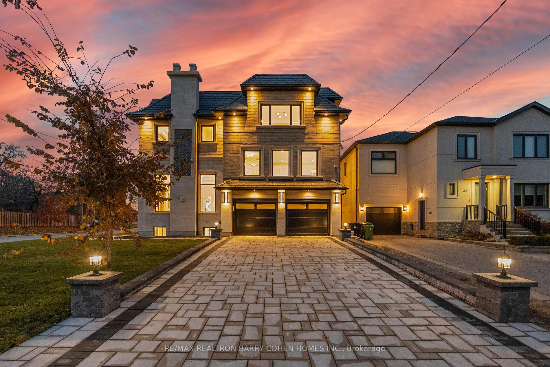 Photo 2 of 1 Lynnhaven Road, Toronto, Englemount-Lawrence — HOMEH