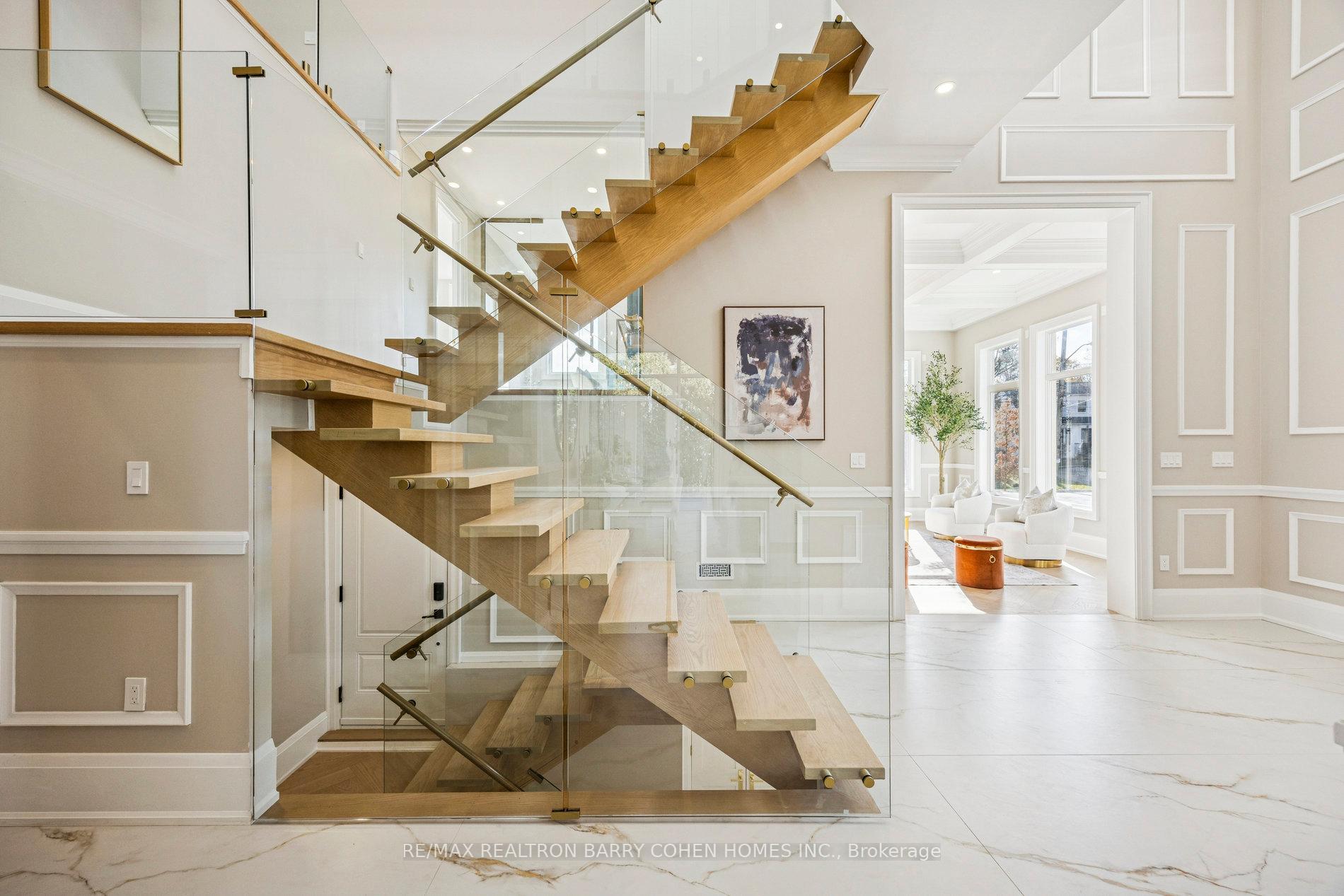 Photo 6 of 1 Lynnhaven Road, Toronto, Englemount-Lawrence — HOMEH