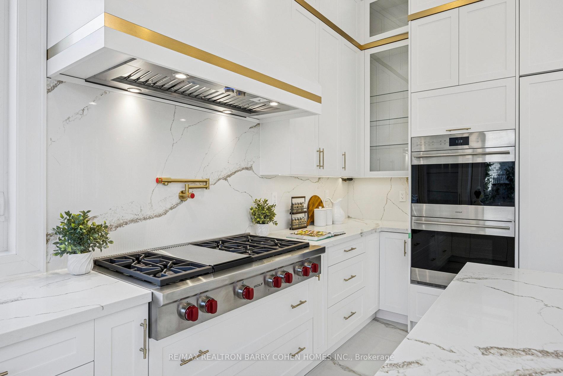 Photo 19 of 1 Lynnhaven Road, Toronto, Englemount-Lawrence — HOMEH
