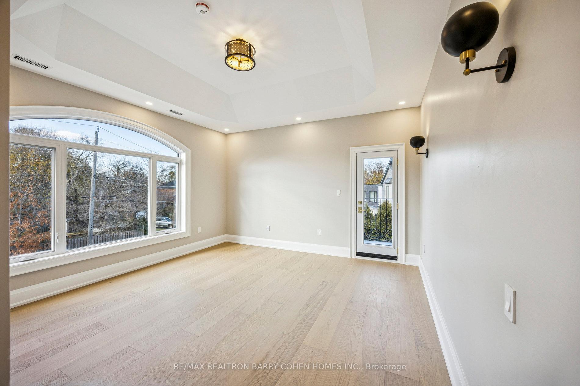 Photo 31 of 1 Lynnhaven Road, Toronto, Englemount-Lawrence — HOMEH