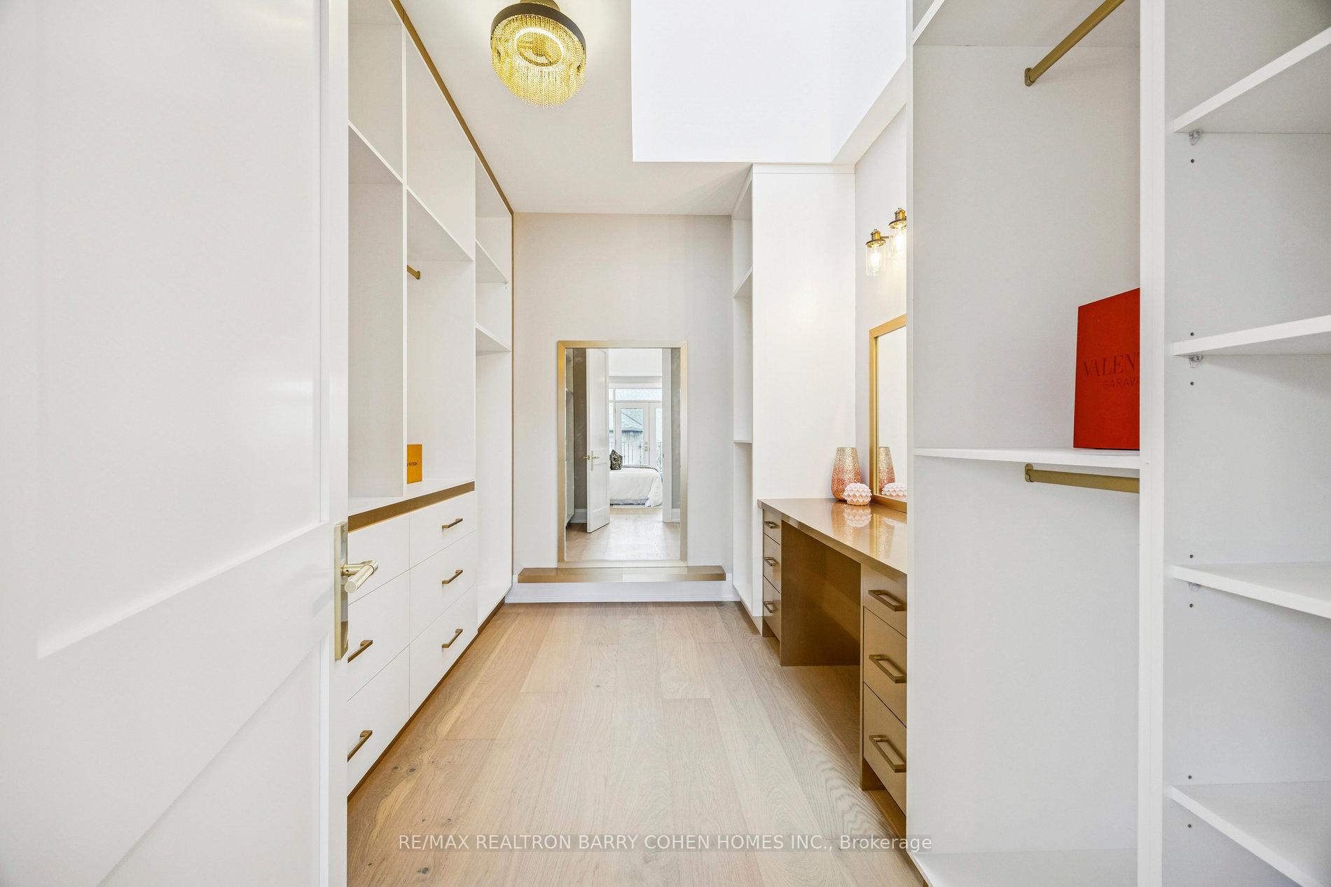 Photo 35 of 1 Lynnhaven Road, Toronto, Englemount-Lawrence — HOMEH