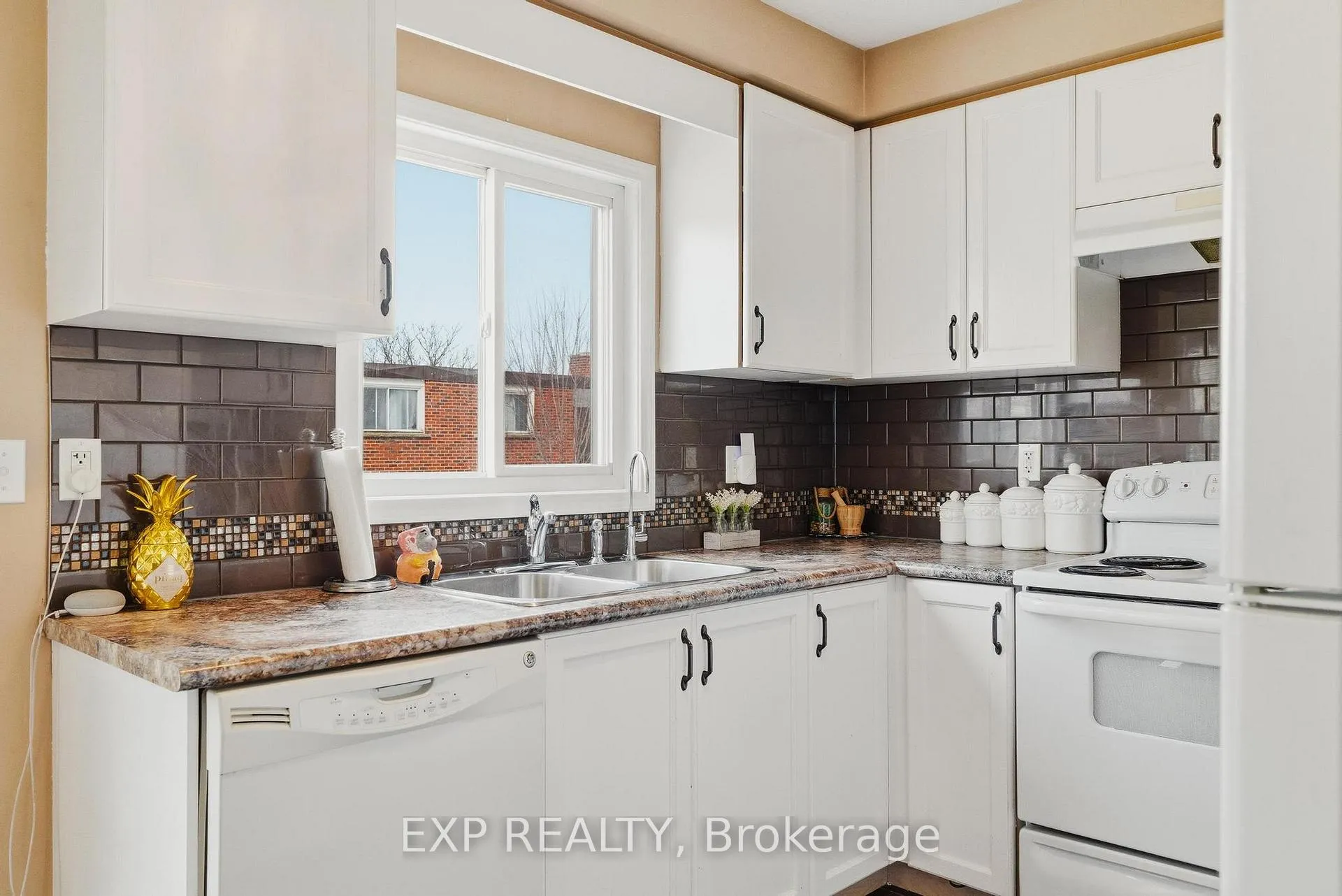 Photo 5 of Unit 88, 750 Lawrence Street, Cambridge, Preston Centre — HOMEH