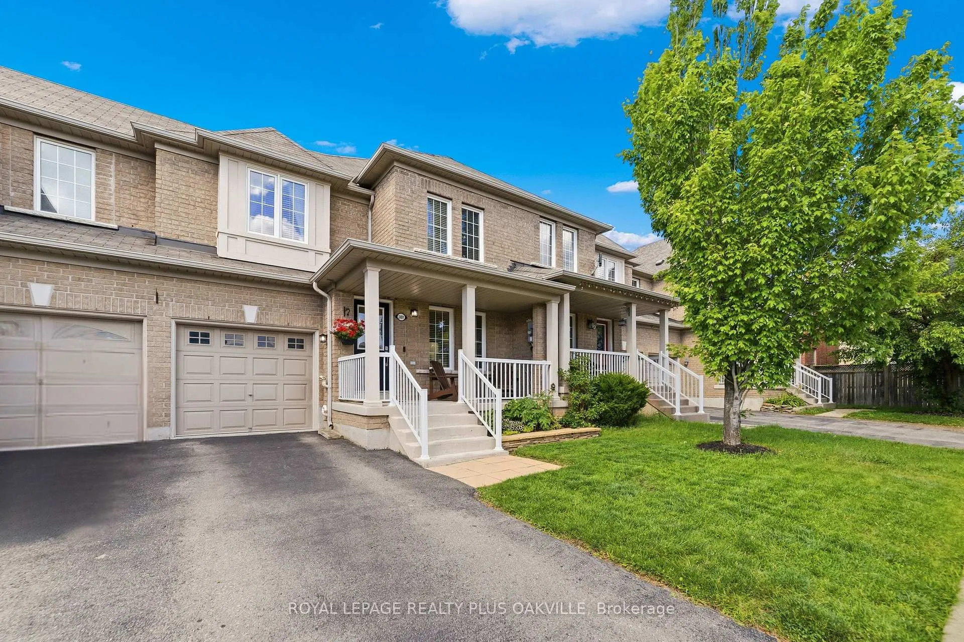 Photo 2 of 2401 Postmaster Drive, Oakville, Westmount — HOMEH