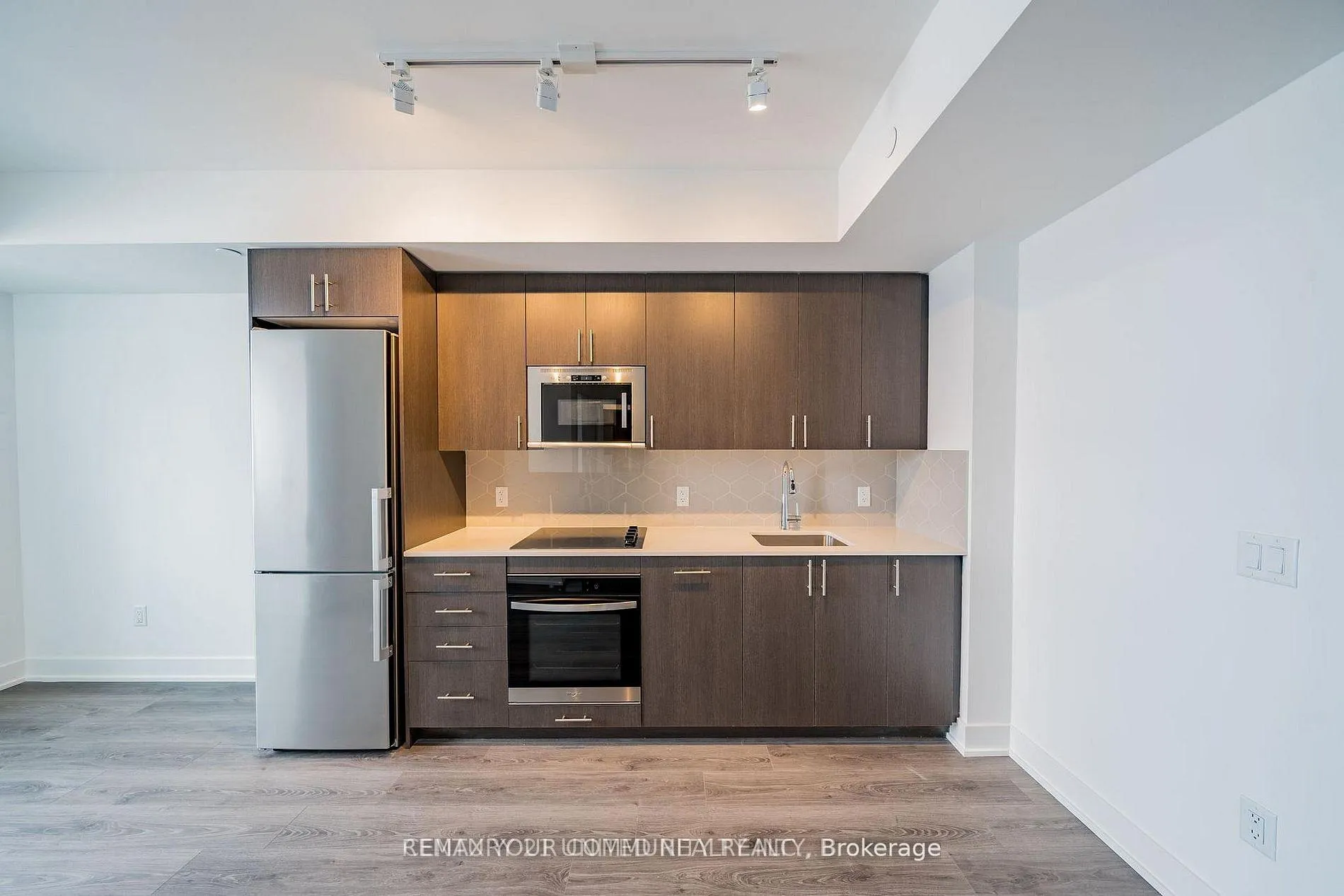 Photo 13 of Unit 1203, 2545 Simcoe Street N, Oshawa, Windfields — HOMEH