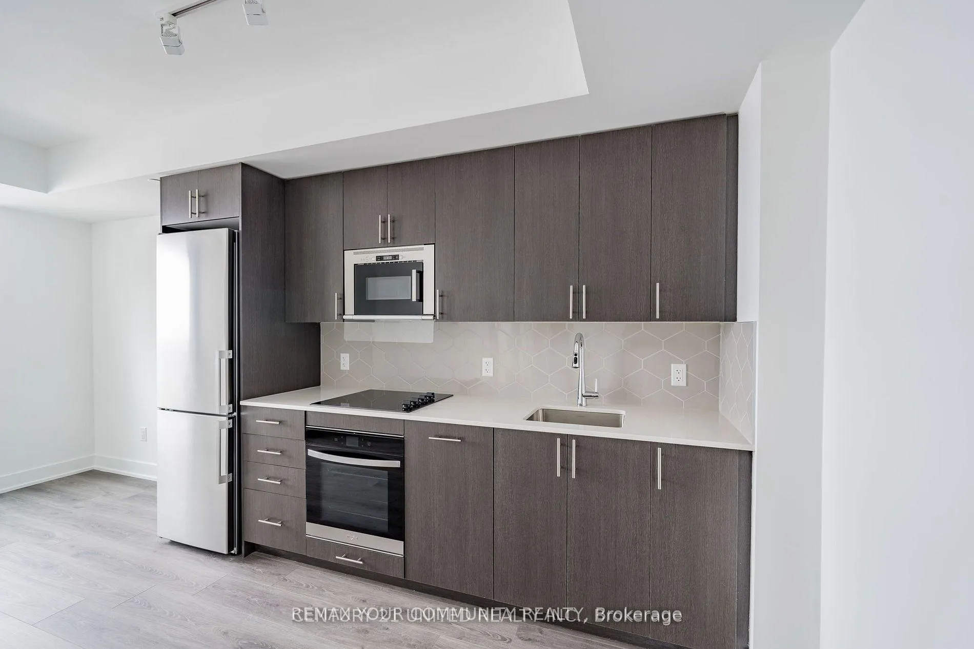 Photo 15 of Unit 1203, 2545 Simcoe Street N, Oshawa, Windfields — HOMEH