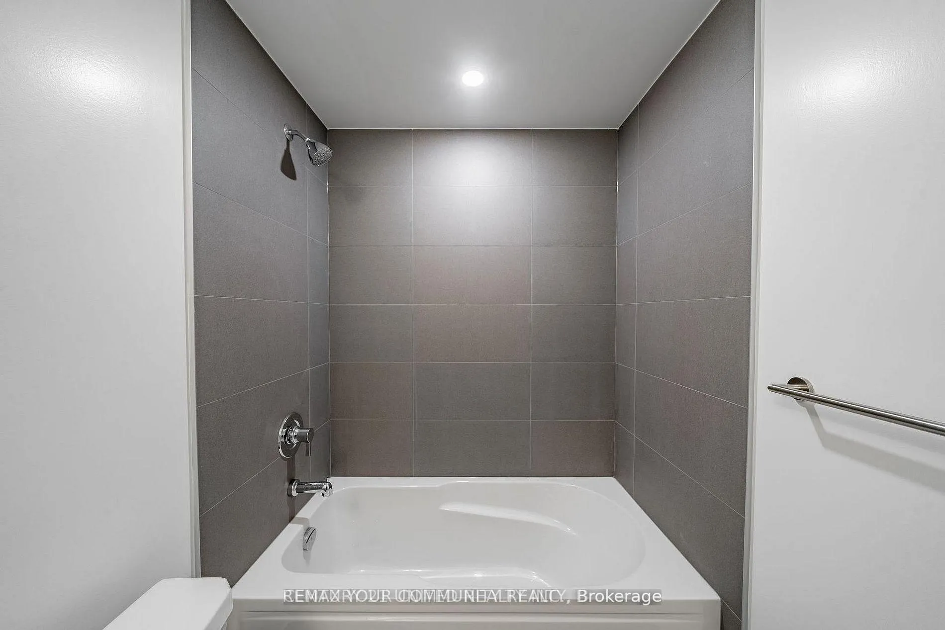 Photo 26 of Unit 1203, 2545 Simcoe Street N, Oshawa, Windfields — HOMEH