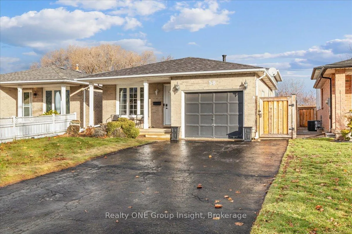 Photo 3 of 58 Sandra Crescent, Grimsby, Grimsby East — HOMEH