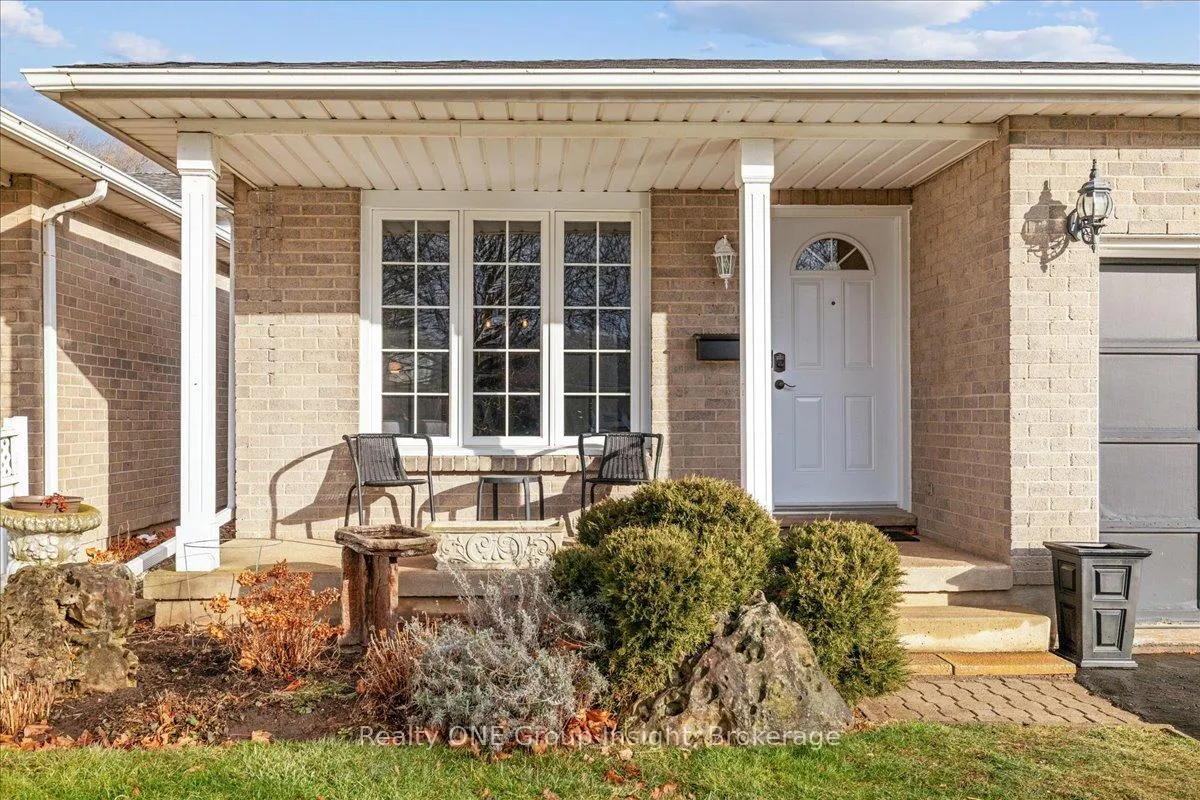 Photo 6 of 58 Sandra Crescent, Grimsby, Grimsby East — HOMEH