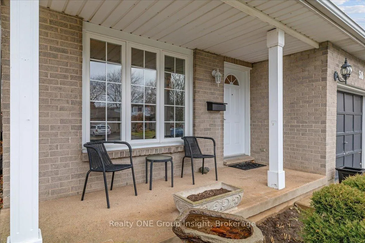 Photo 7 of 58 Sandra Crescent, Grimsby, Grimsby East — HOMEH