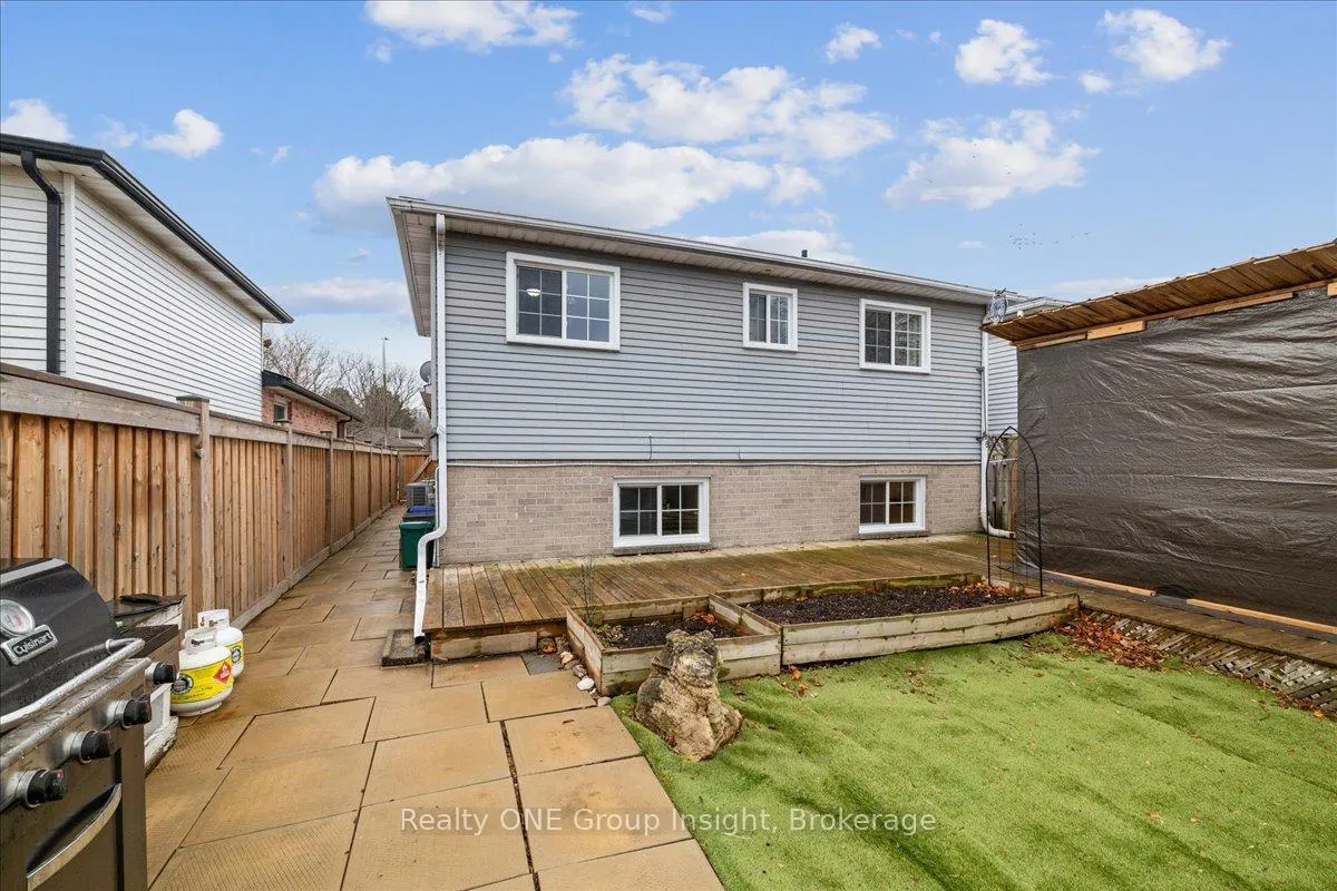 Photo 37 of 58 Sandra Crescent, Grimsby, Grimsby East — HOMEH