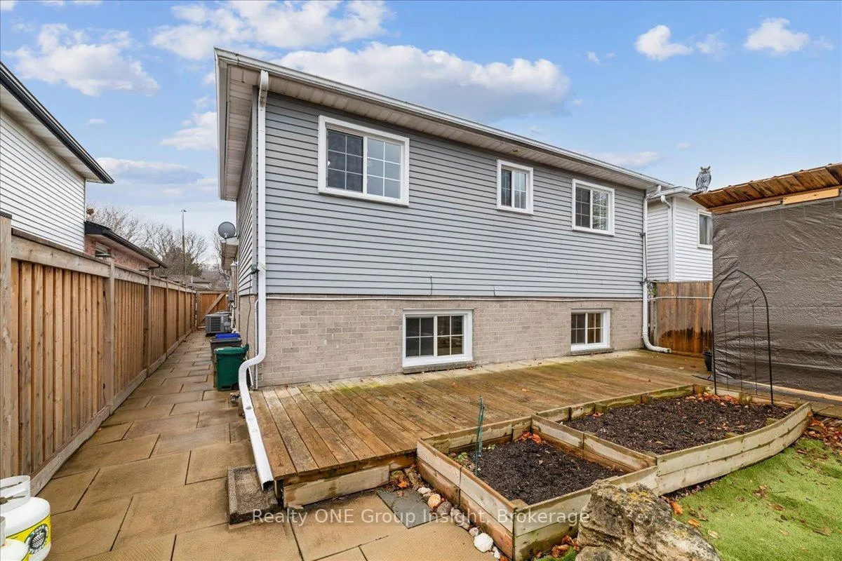 Photo 38 of 58 Sandra Crescent, Grimsby, Grimsby East — HOMEH