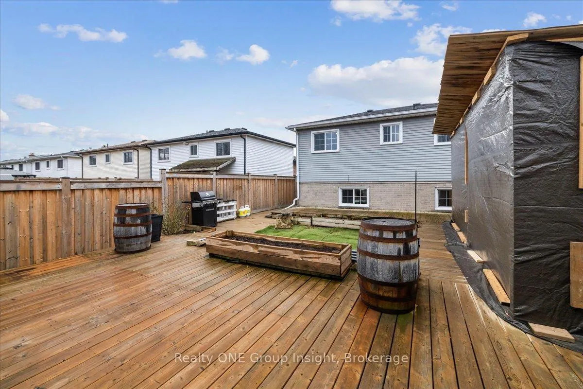 Photo 42 of 58 Sandra Crescent, Grimsby, Grimsby East — HOMEH