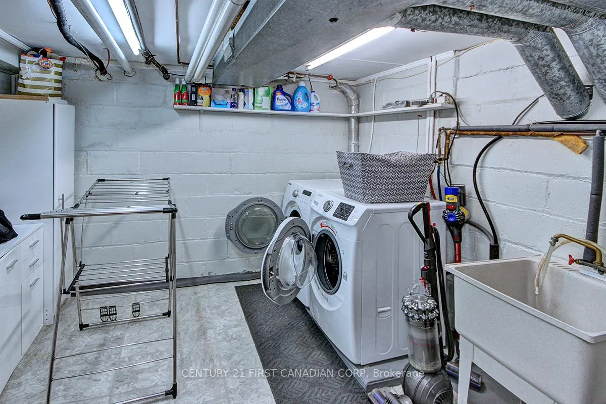 Photo 22 of 4 Jerseyville Road E, Hamilton, Ancaster — HOMEH
