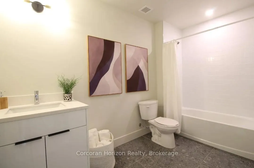 Photo 5 of Unit 508, 24 Augusta Street, Hamilton, Corktown — HOMEH
