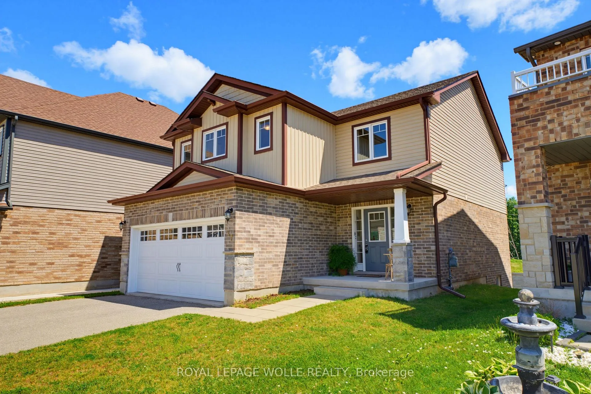 Photo 4 of 47 Newcastle Court, Kitchener, Brigadoon — HOMEH