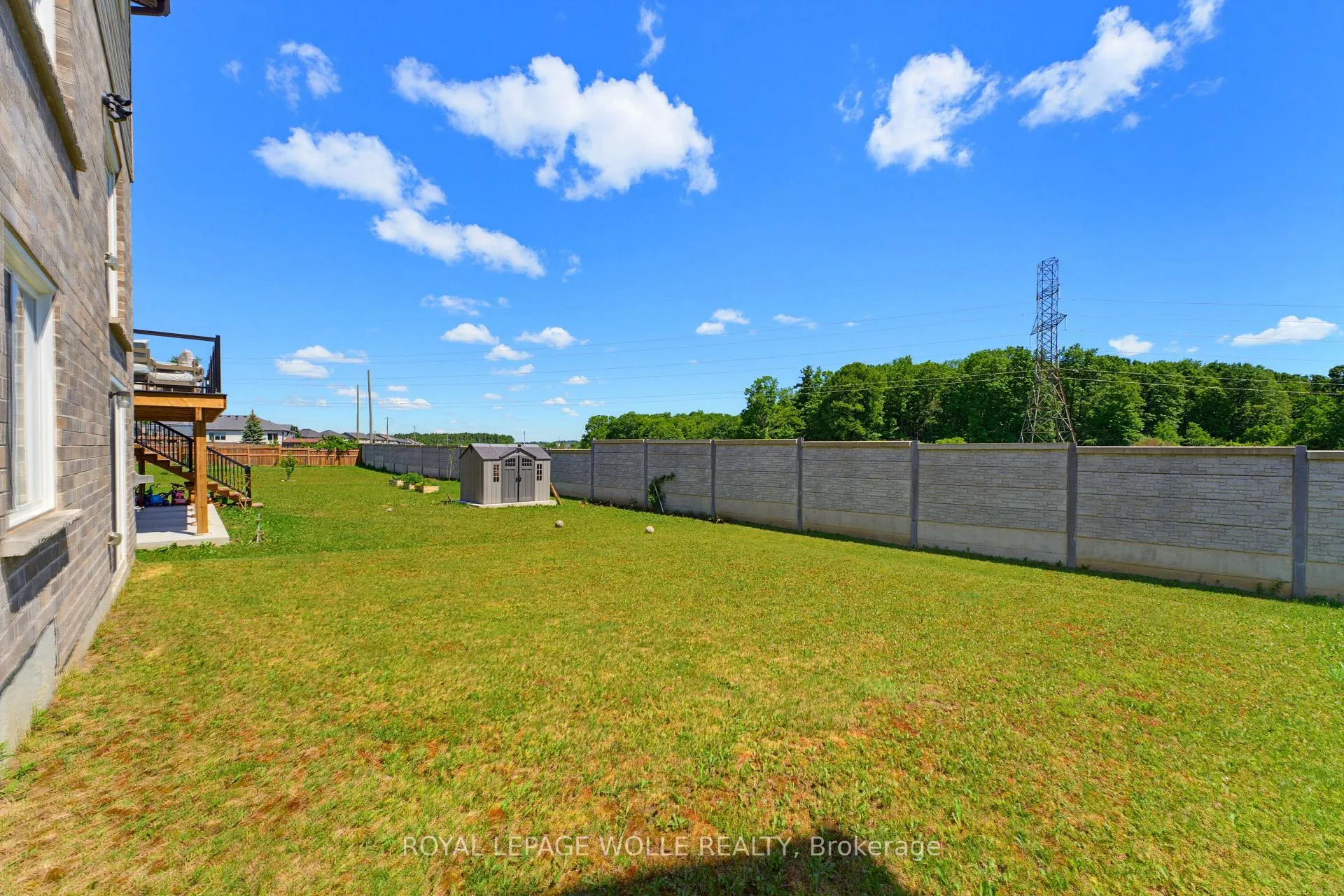 Photo 30 of 47 Newcastle Court, Kitchener, Brigadoon — HOMEH