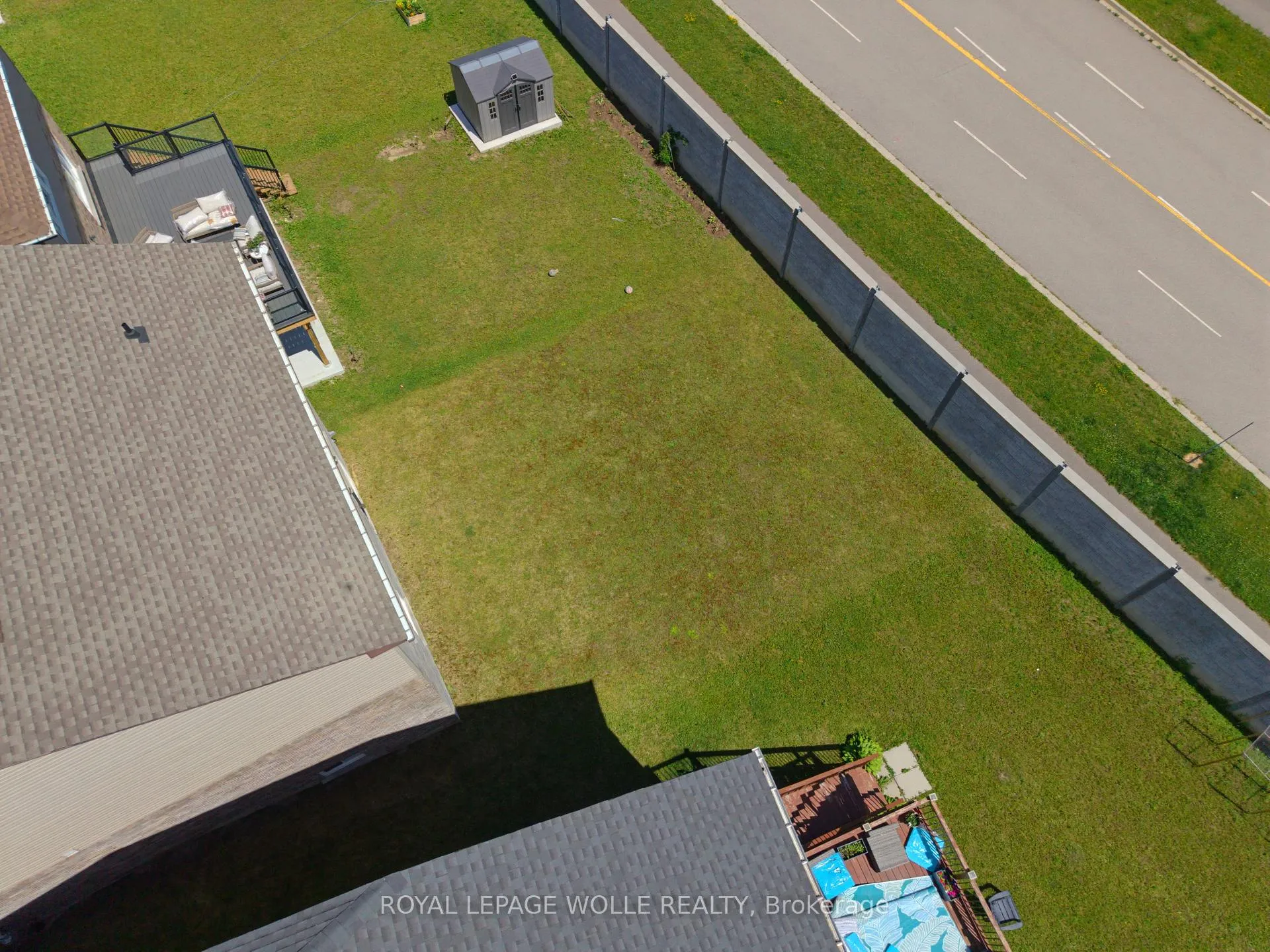 Photo 35 of 47 Newcastle Court, Kitchener, Brigadoon — HOMEH