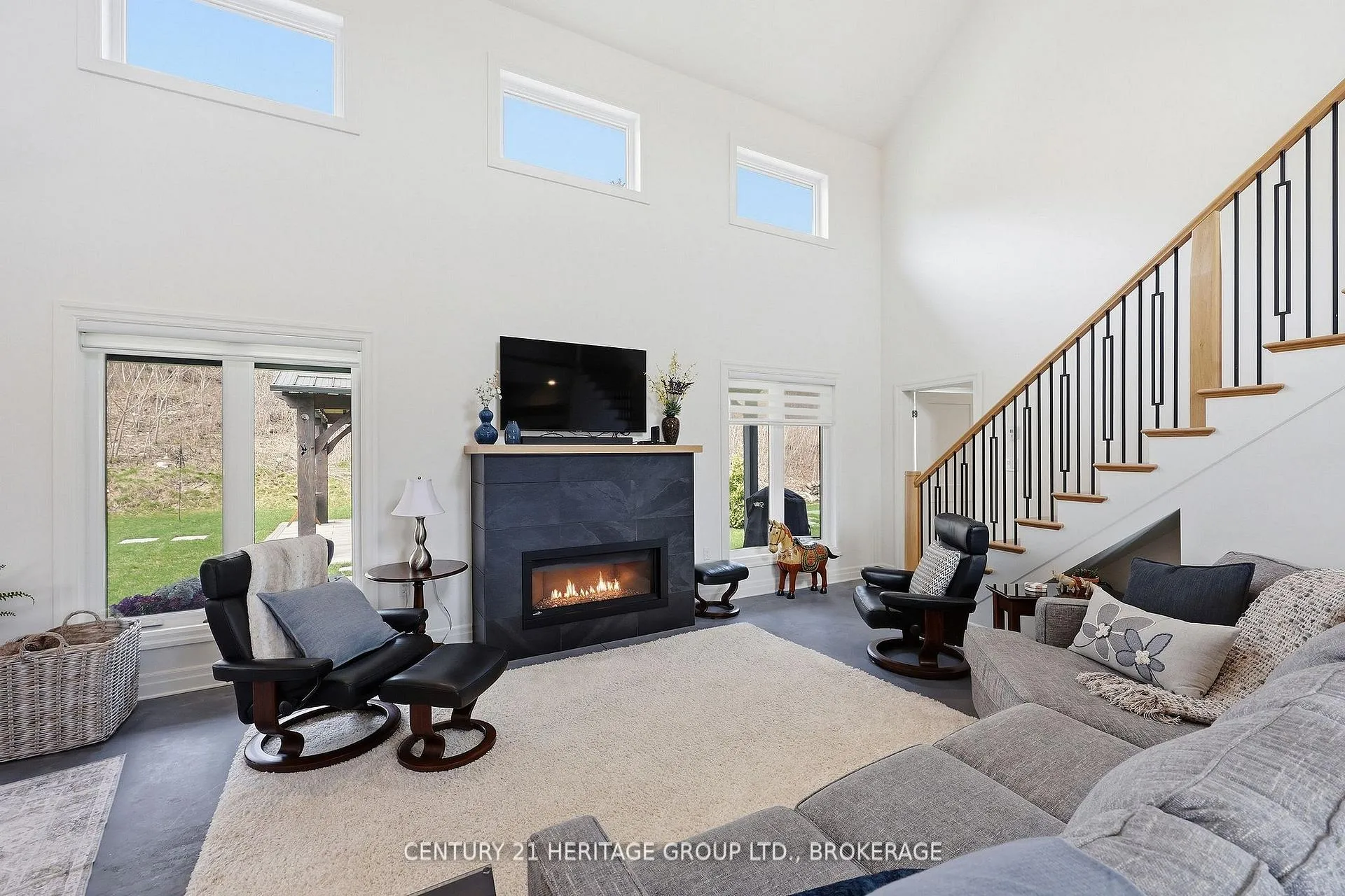 Photo 8 of 1033 Kona Crescent, Frontenac, Frontenac South — HOMEH