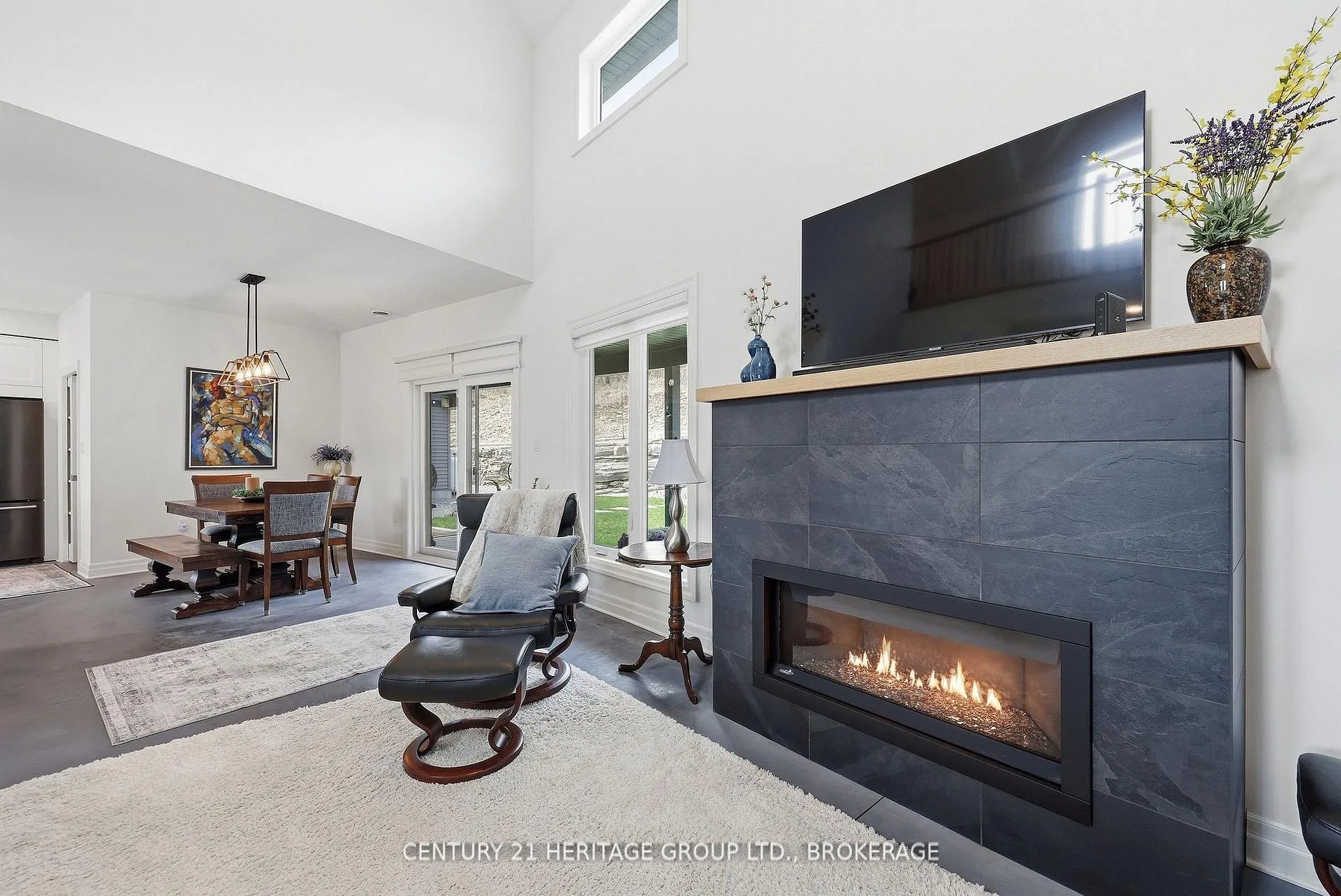 Photo 12 of 1033 Kona Crescent, Frontenac, Frontenac South — HOMEH