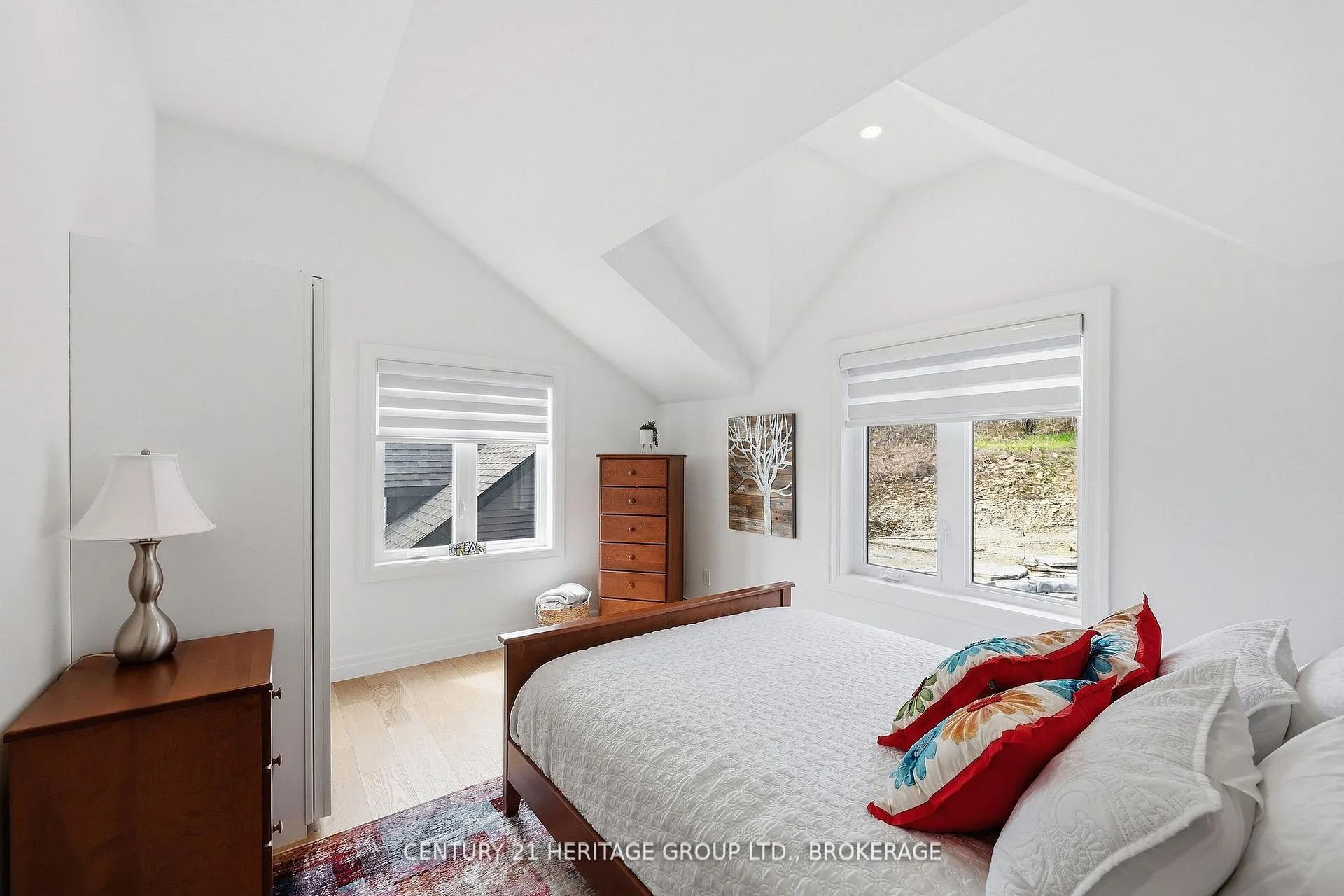Photo 34 of 1033 Kona Crescent, Frontenac, Frontenac South — HOMEH