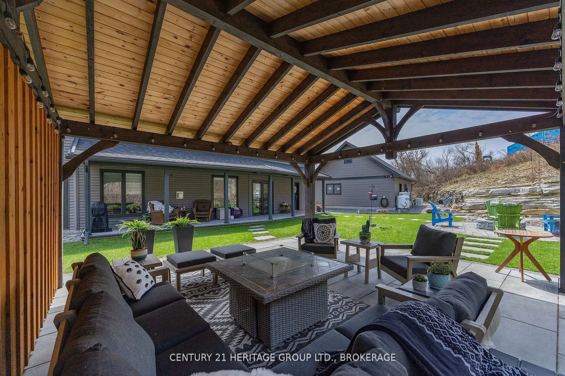 Photo 43 of 1033 Kona Crescent, Frontenac, Frontenac South — HOMEH