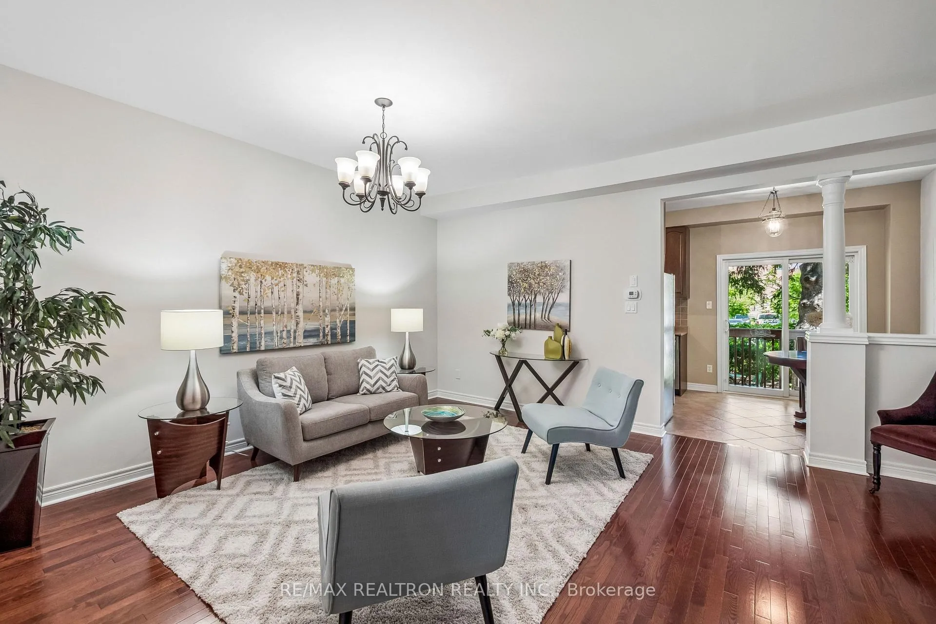 Photo 7 of 272 Tom Taylor Crescent, Newmarket, Summerhill Estates — HOMEH