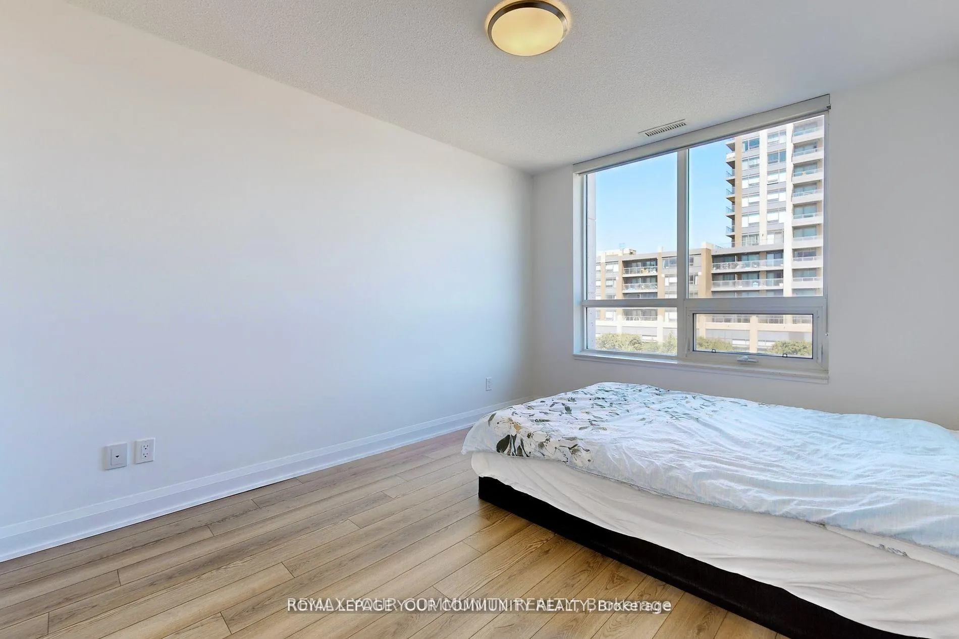 Photo 19 of Unit 312, 15 Water Walk Drive, Markham, Unionville — HOMEH