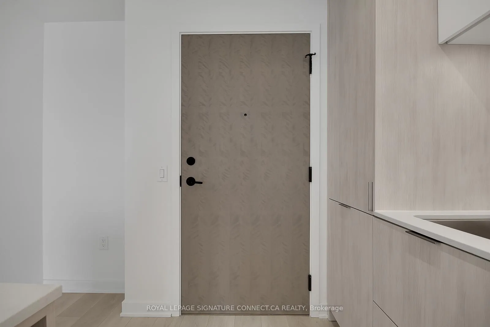 Photo 3 of Unit 909, 130 River Street, Toronto, Regent Park — HOMEH