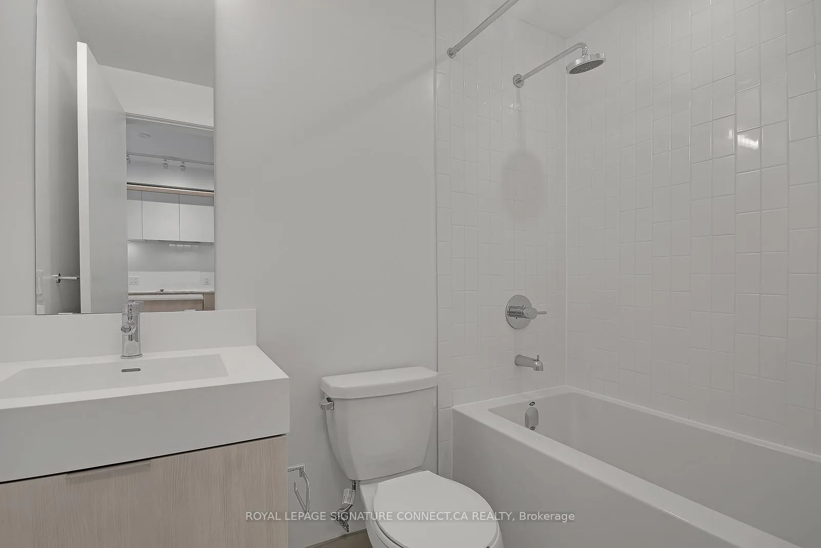 Photo 13 of Unit 909, 130 River Street, Toronto, Regent Park — HOMEH