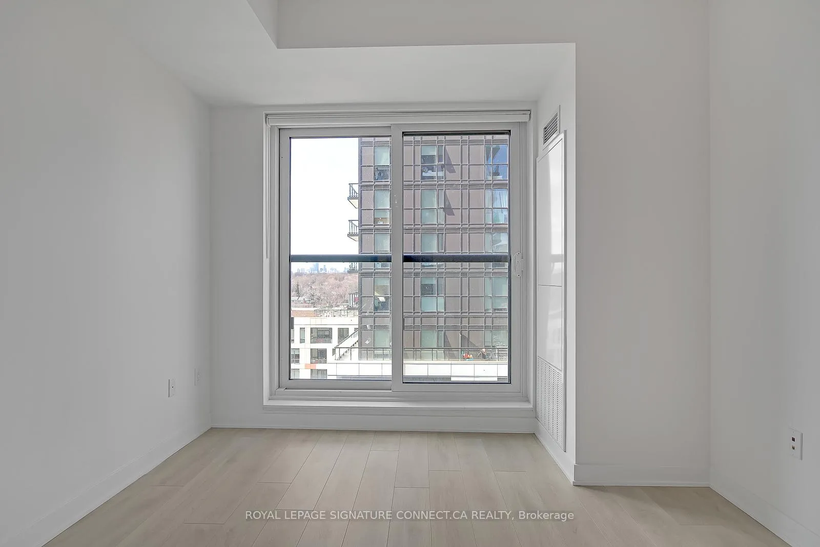Photo 14 of Unit 909, 130 River Street, Toronto, Regent Park — HOMEH