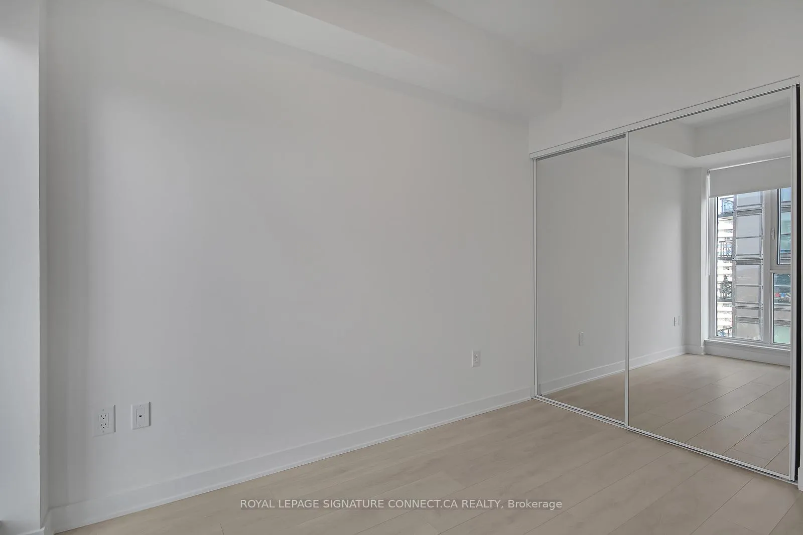 Photo 17 of Unit 909, 130 River Street, Toronto, Regent Park — HOMEH