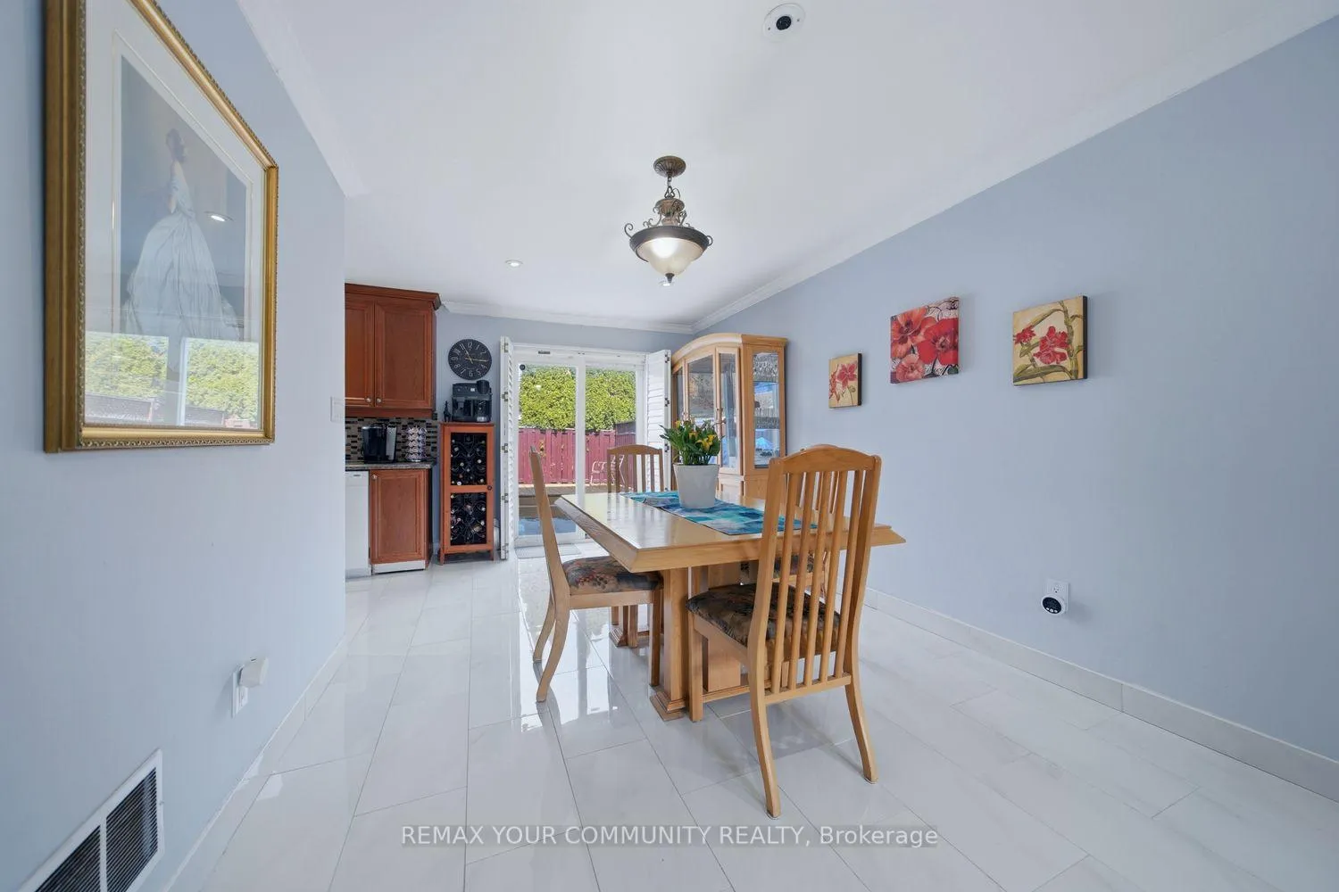Photo 14 of 130 Andrea Lane, Vaughan, East Woodbridge — HOMEH
