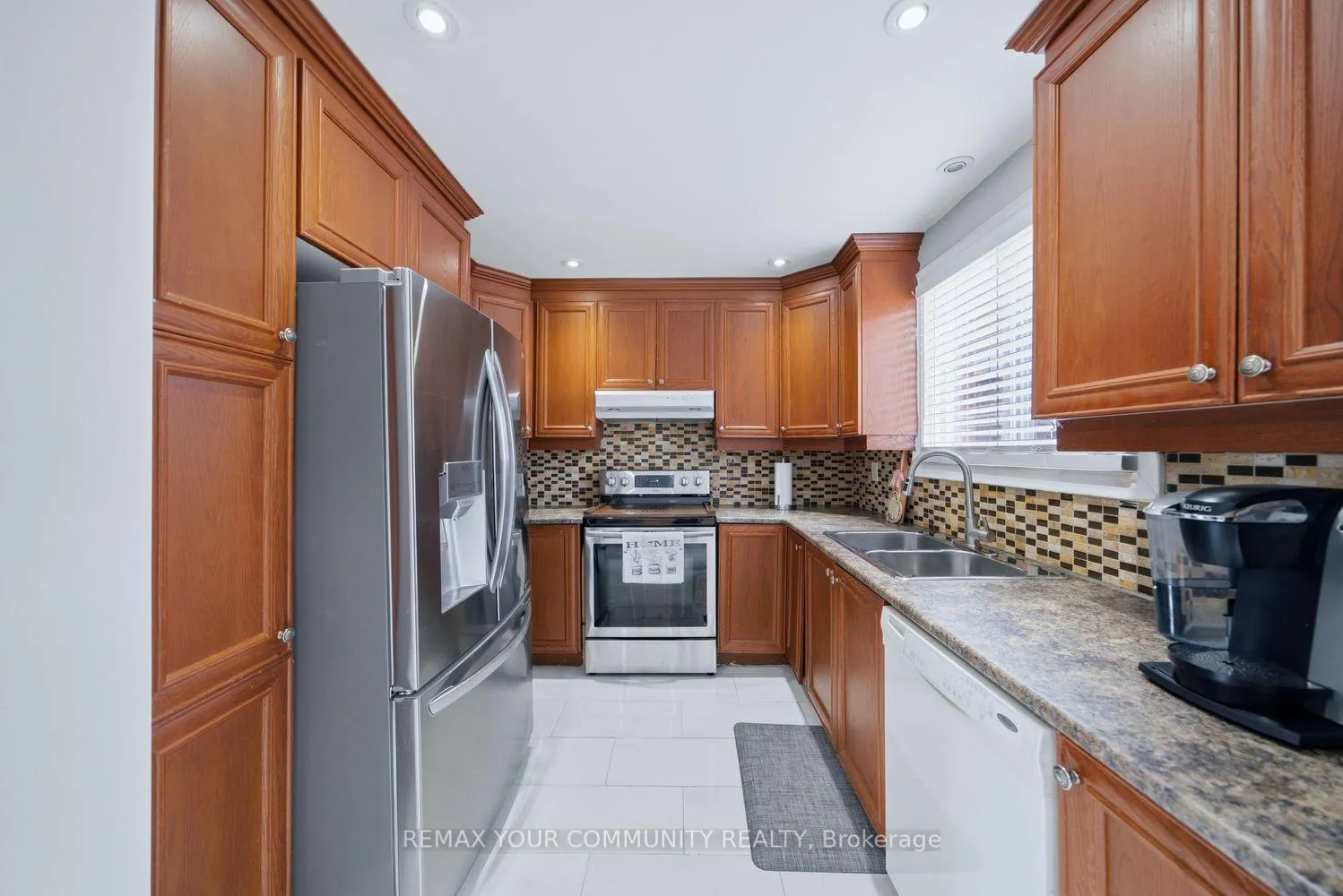 Photo 19 of 130 Andrea Lane, Vaughan, East Woodbridge — HOMEH