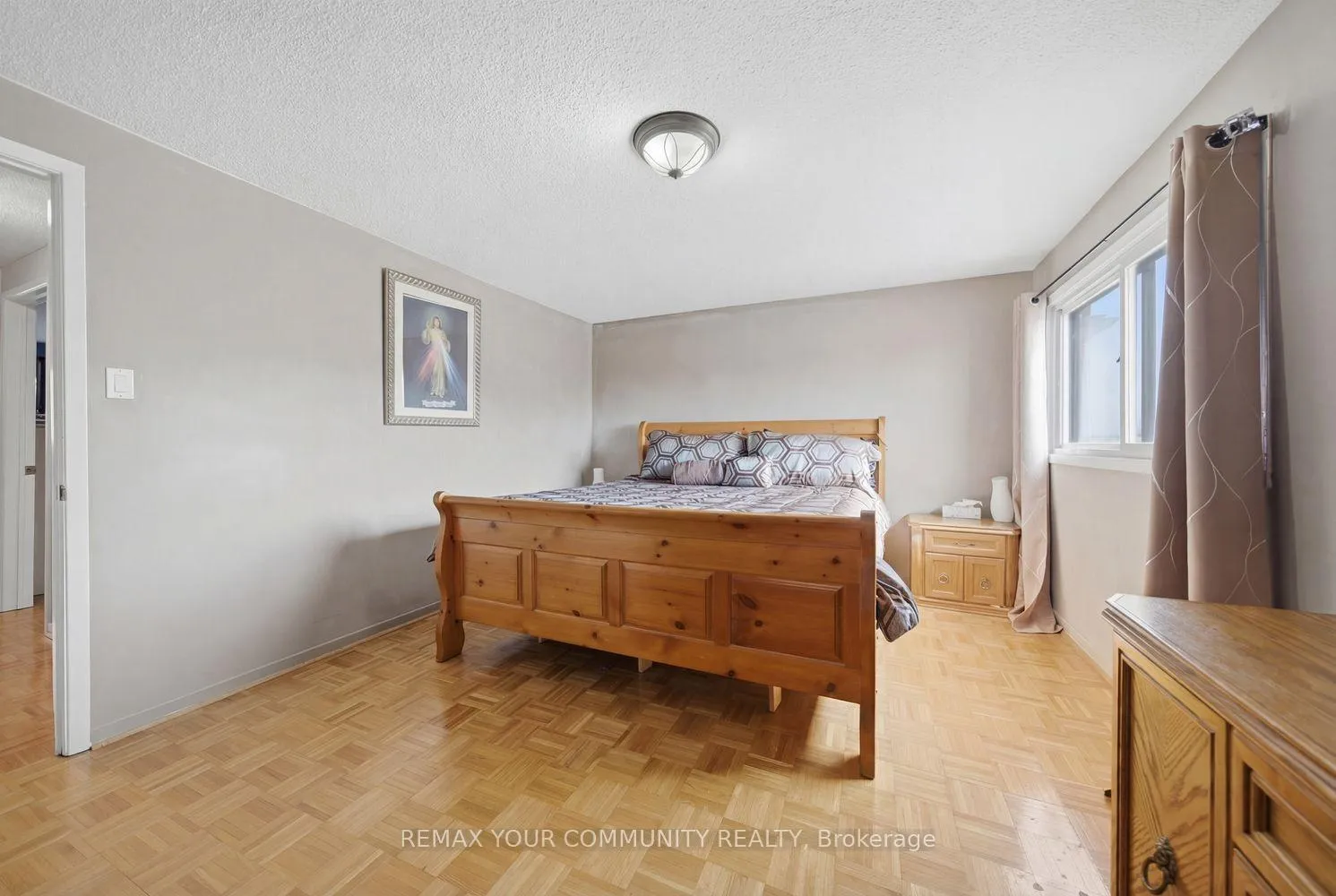 Photo 26 of 130 Andrea Lane, Vaughan, East Woodbridge — HOMEH
