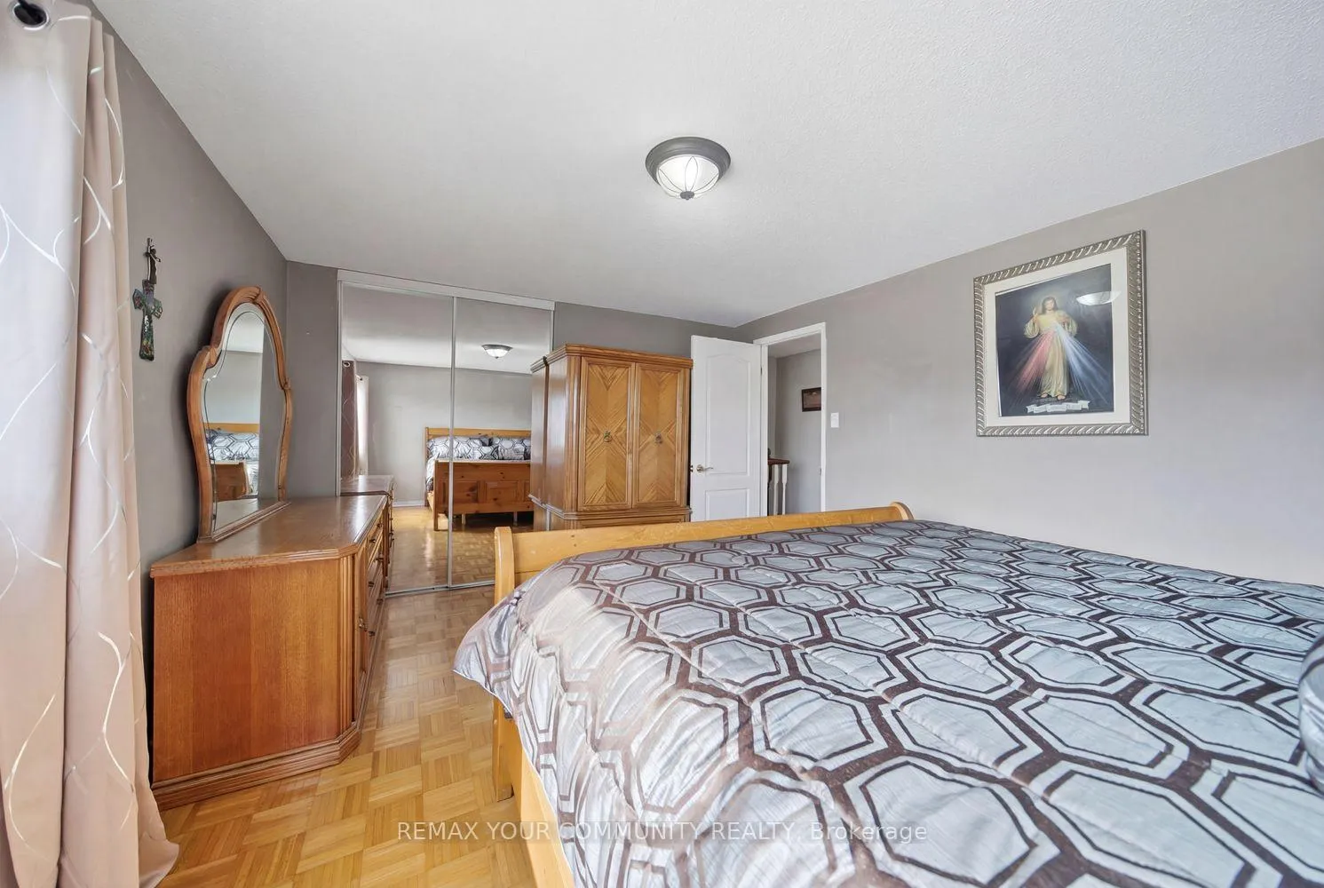 Photo 27 of 130 Andrea Lane, Vaughan, East Woodbridge — HOMEH