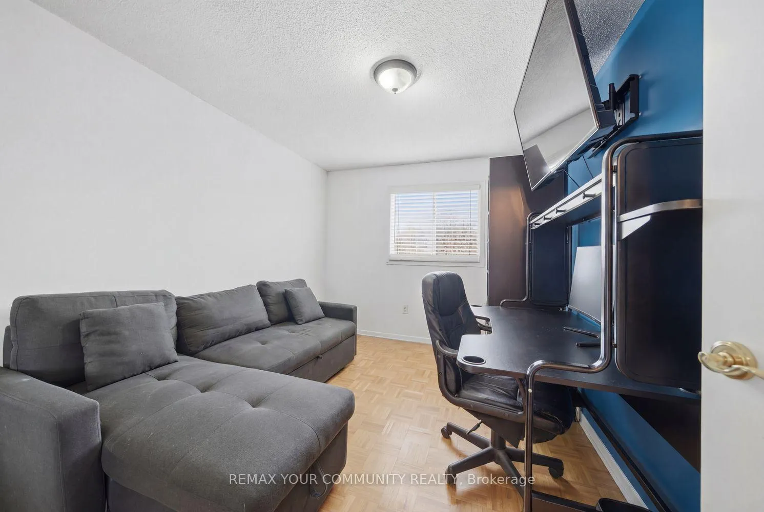 Photo 32 of 130 Andrea Lane, Vaughan, East Woodbridge — HOMEH