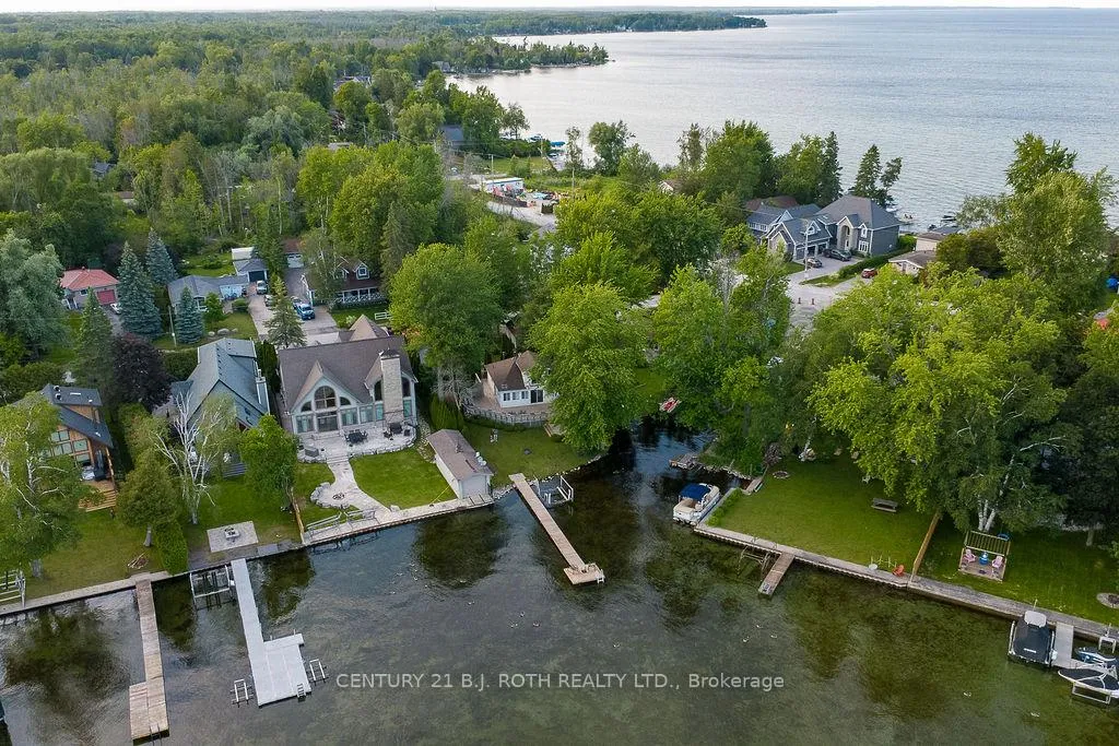 Photo 3 of 2389 Crystal Beach Road, Innisfil, Alcona — HOMEH