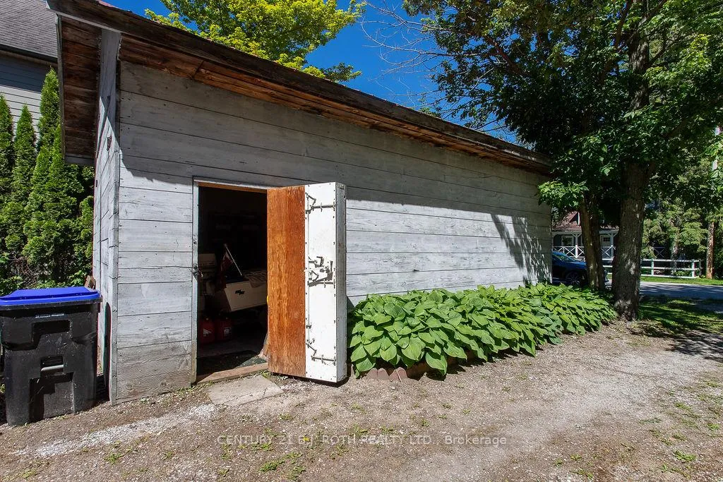 Photo 35 of 2389 Crystal Beach Road, Innisfil, Alcona — HOMEH