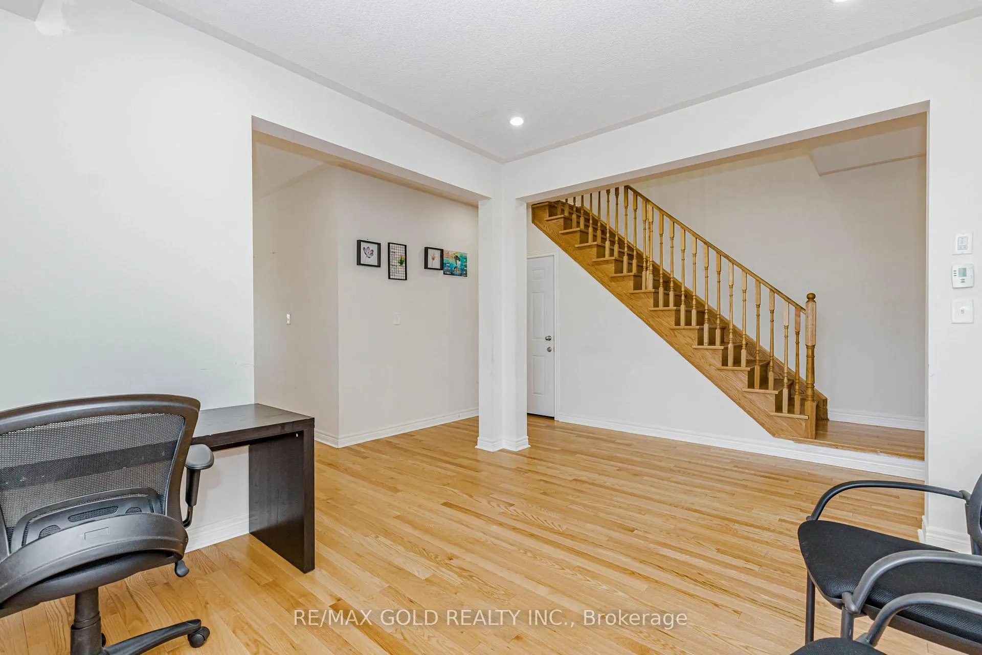 Photo 7 of 566 Bessborough Drive, Milton, Harrison — HOMEH