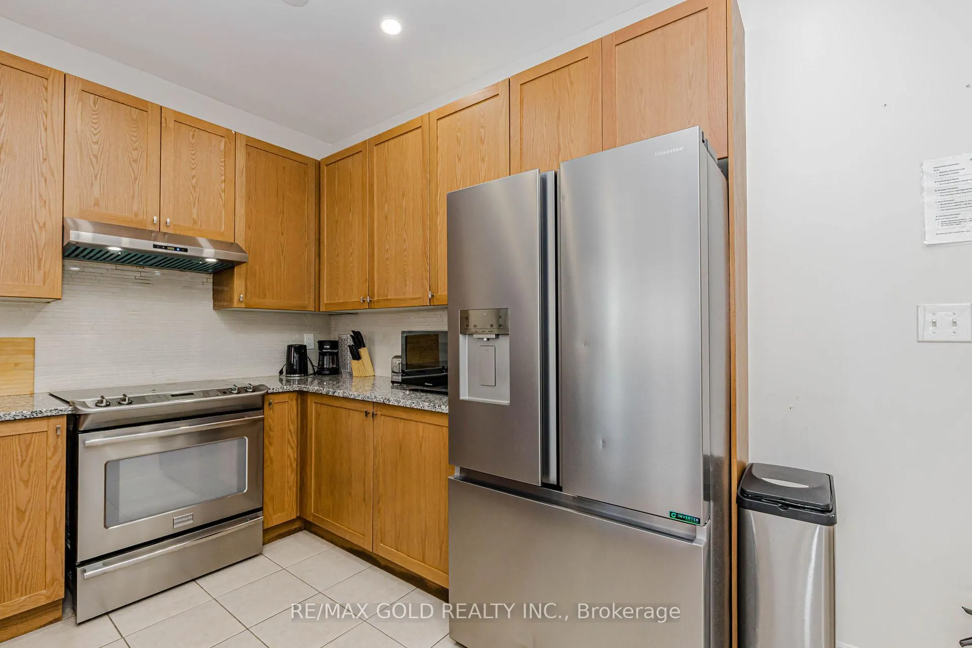 Photo 9 of 566 Bessborough Drive, Milton, Harrison — HOMEH