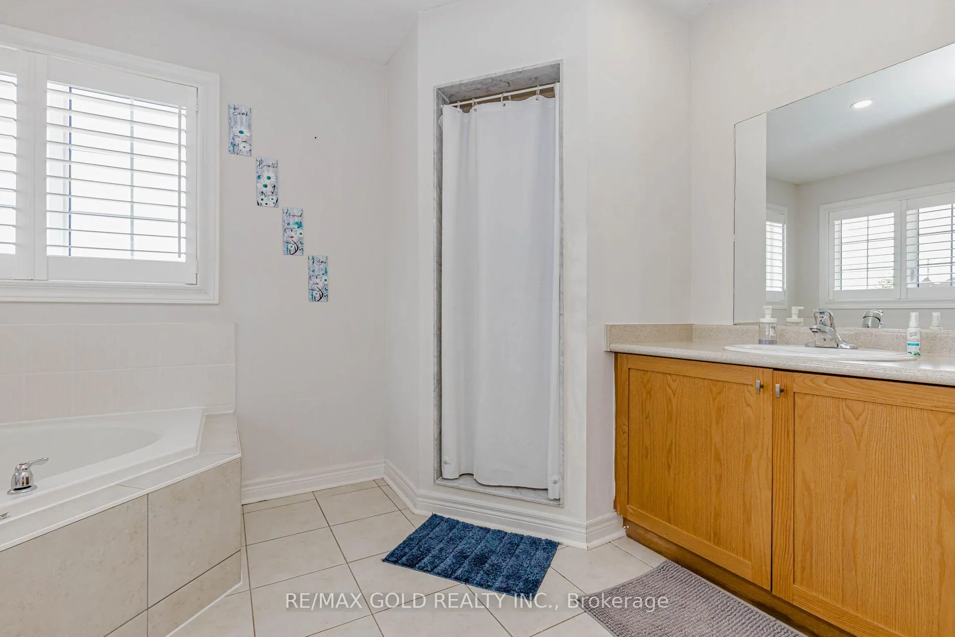 Photo 25 of 566 Bessborough Drive, Milton, Harrison — HOMEH