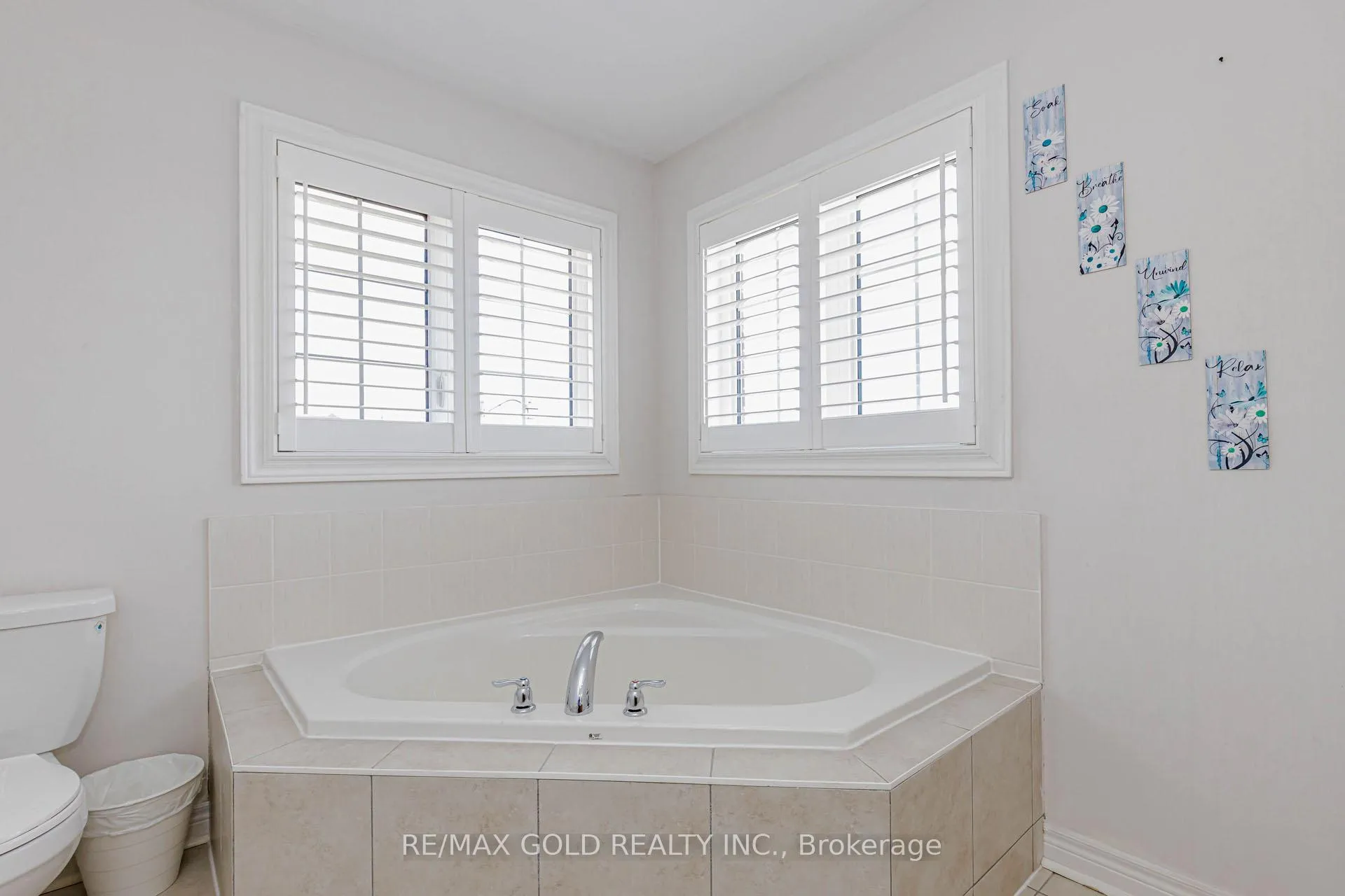 Photo 27 of 566 Bessborough Drive, Milton, Harrison — HOMEH